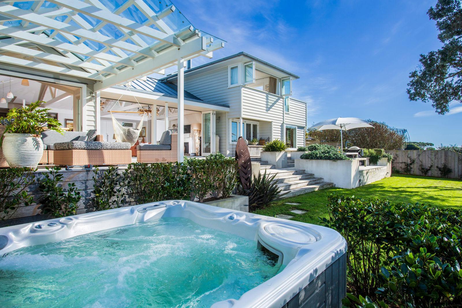 Slider image of 24 Hamana Street, Auckland