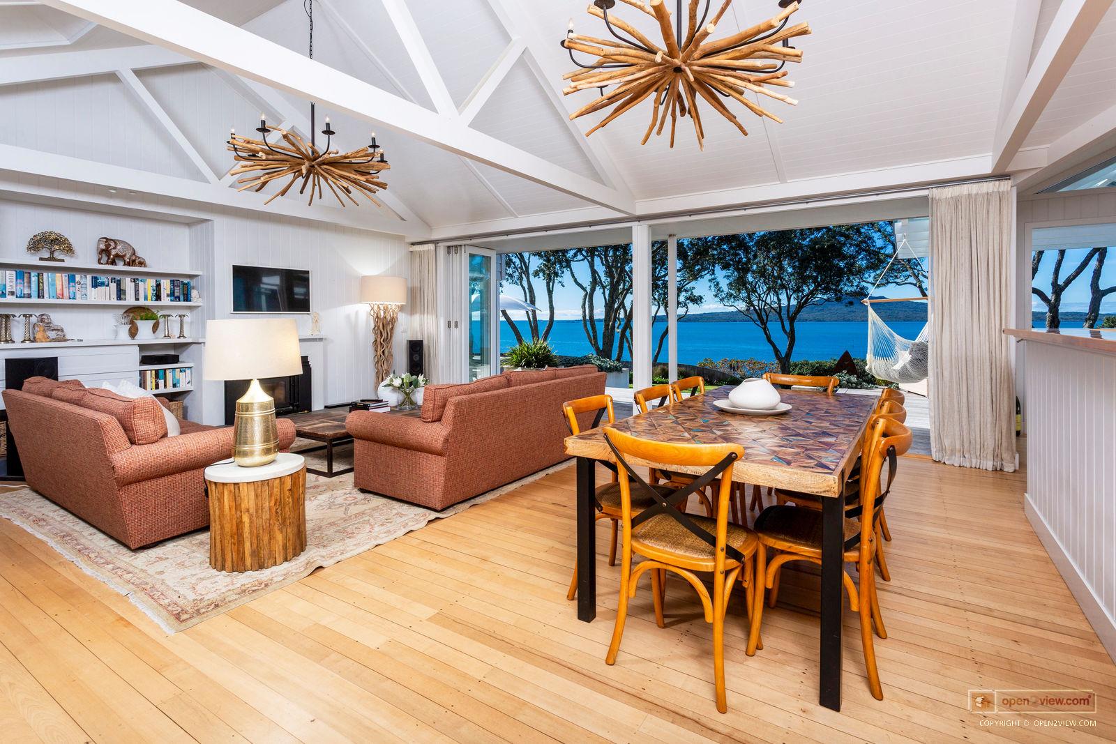 Slider image of 24 Hamana Street, Auckland