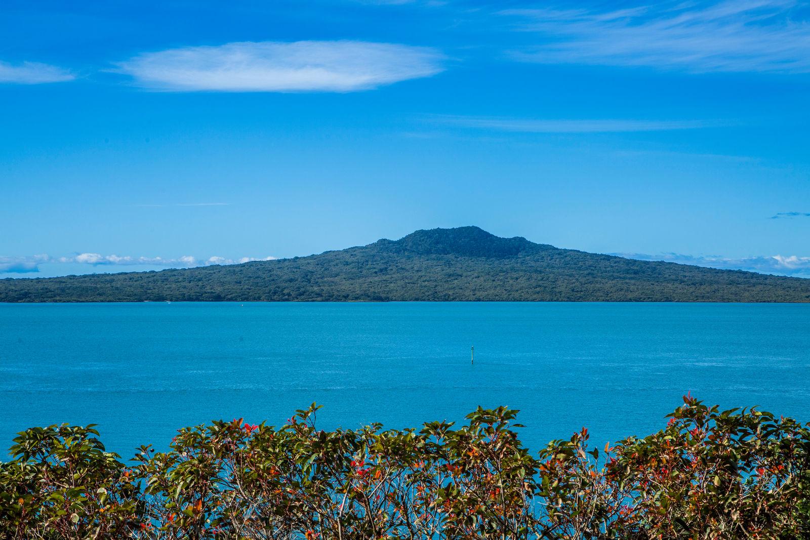 Slider image of 24 Hamana Street, Auckland
