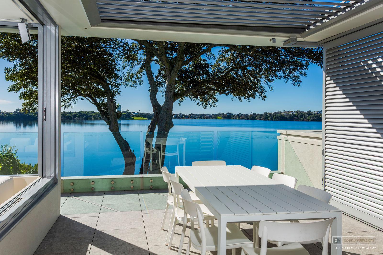 Slider image of 15 Lake View Road, Auckland