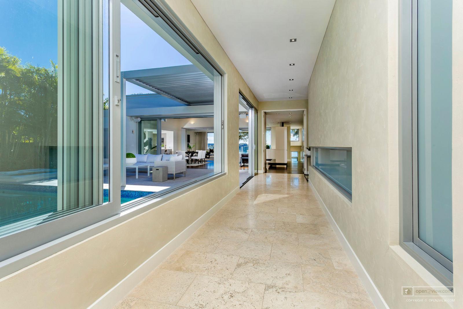 Slider image of 15 Lake View Road, Auckland