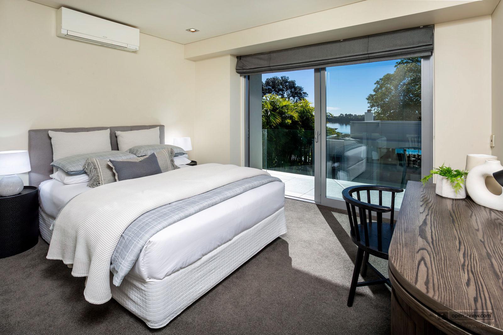 Slider image of 15 Lake View Road, Auckland
