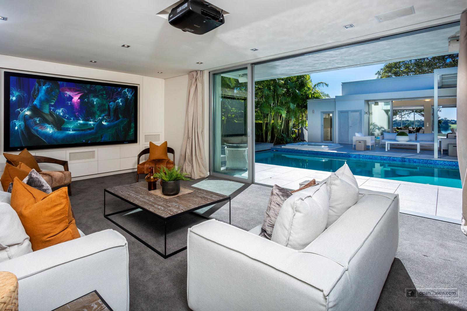 Slider image of 15 Lake View Road, Auckland