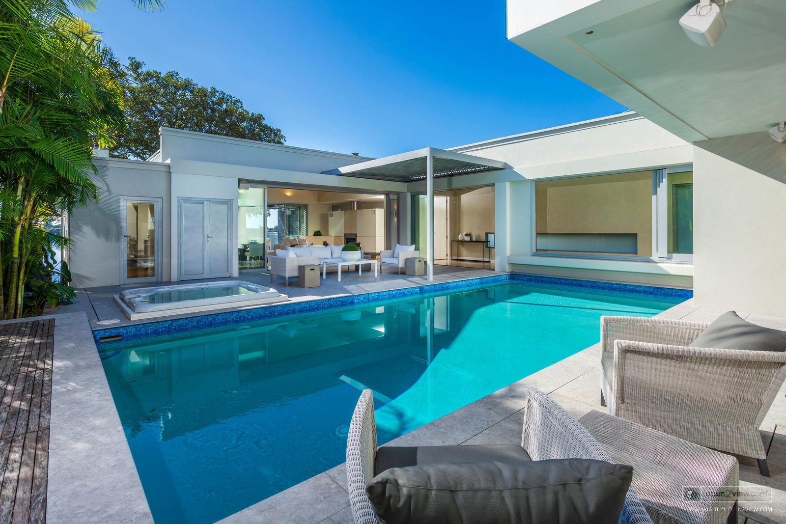 Slider image of 15 Lake View Road, Auckland