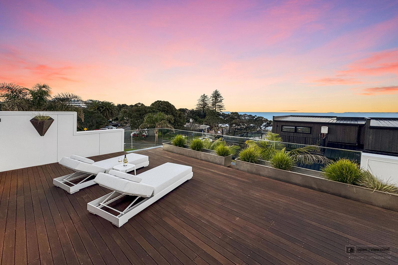 Slider image of 15 The Strand, Auckland