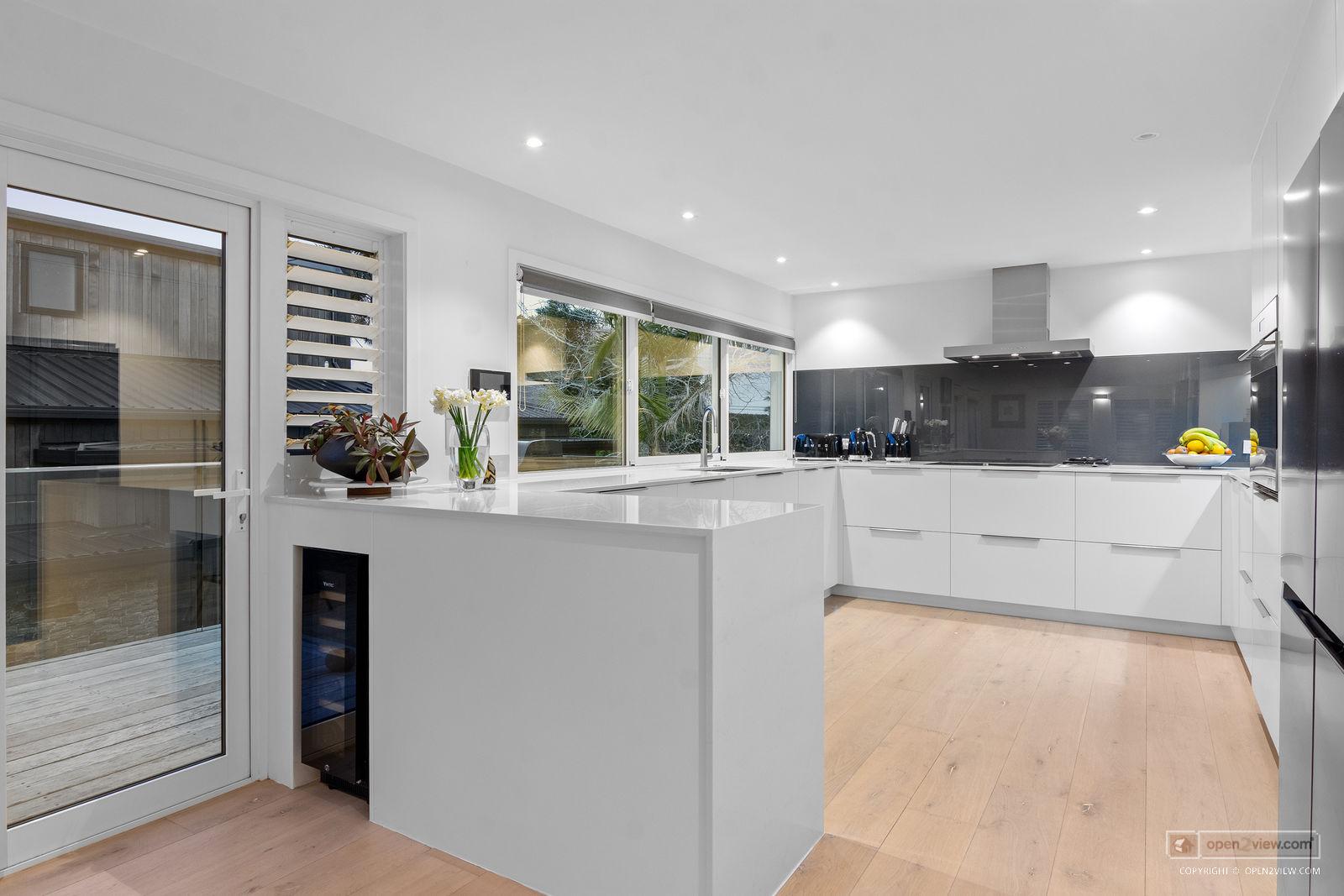 Slider image of 15 The Strand, Auckland