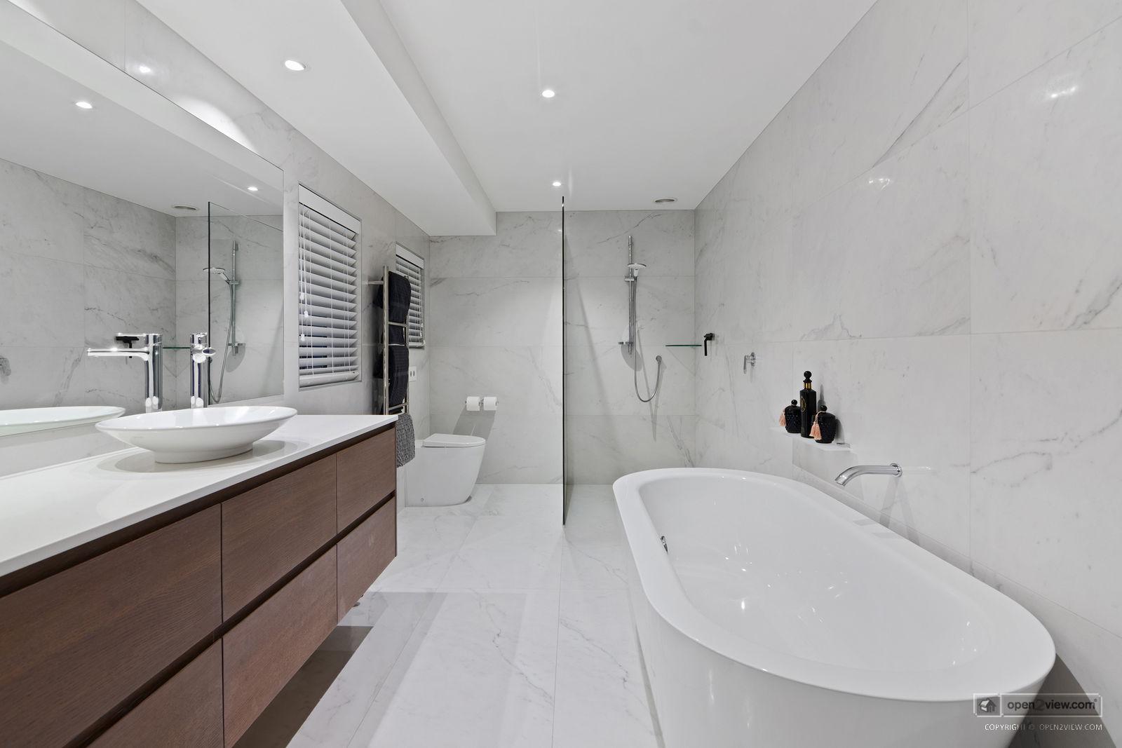 Slider image of 15 The Strand, Auckland