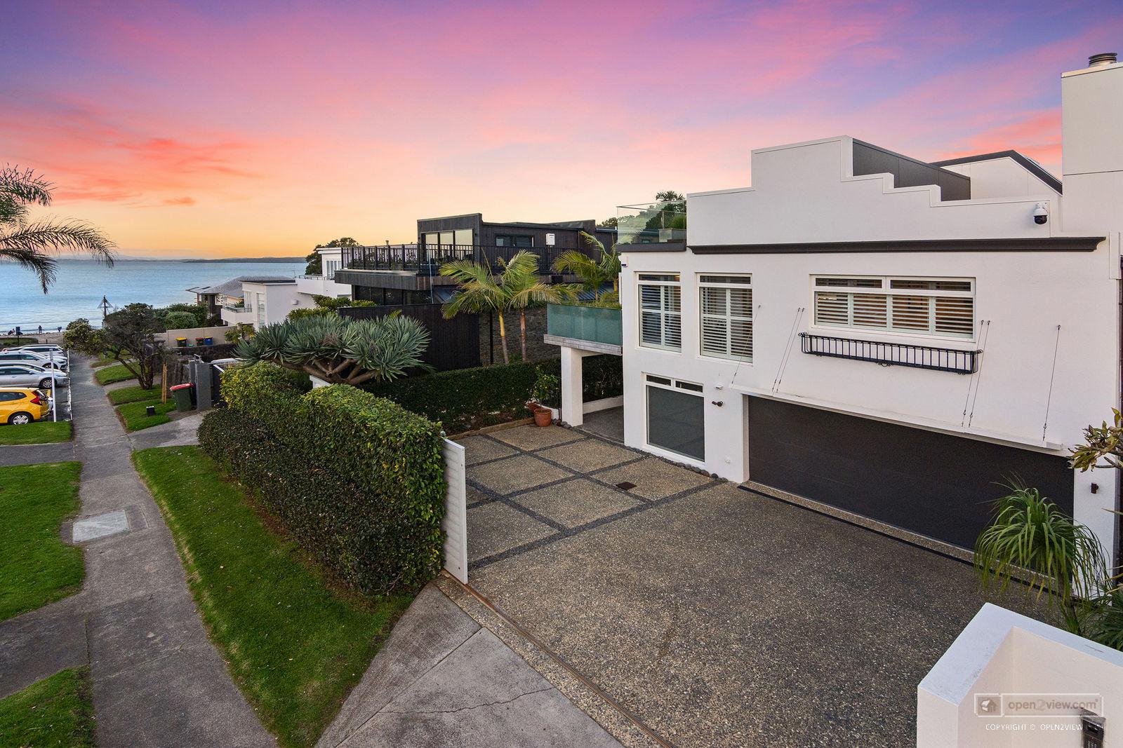 Slider image of 15 The Strand, Auckland