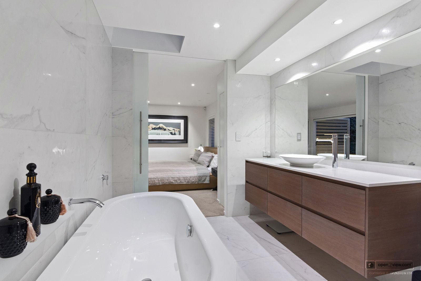 Slider image of 15 The Strand, Auckland