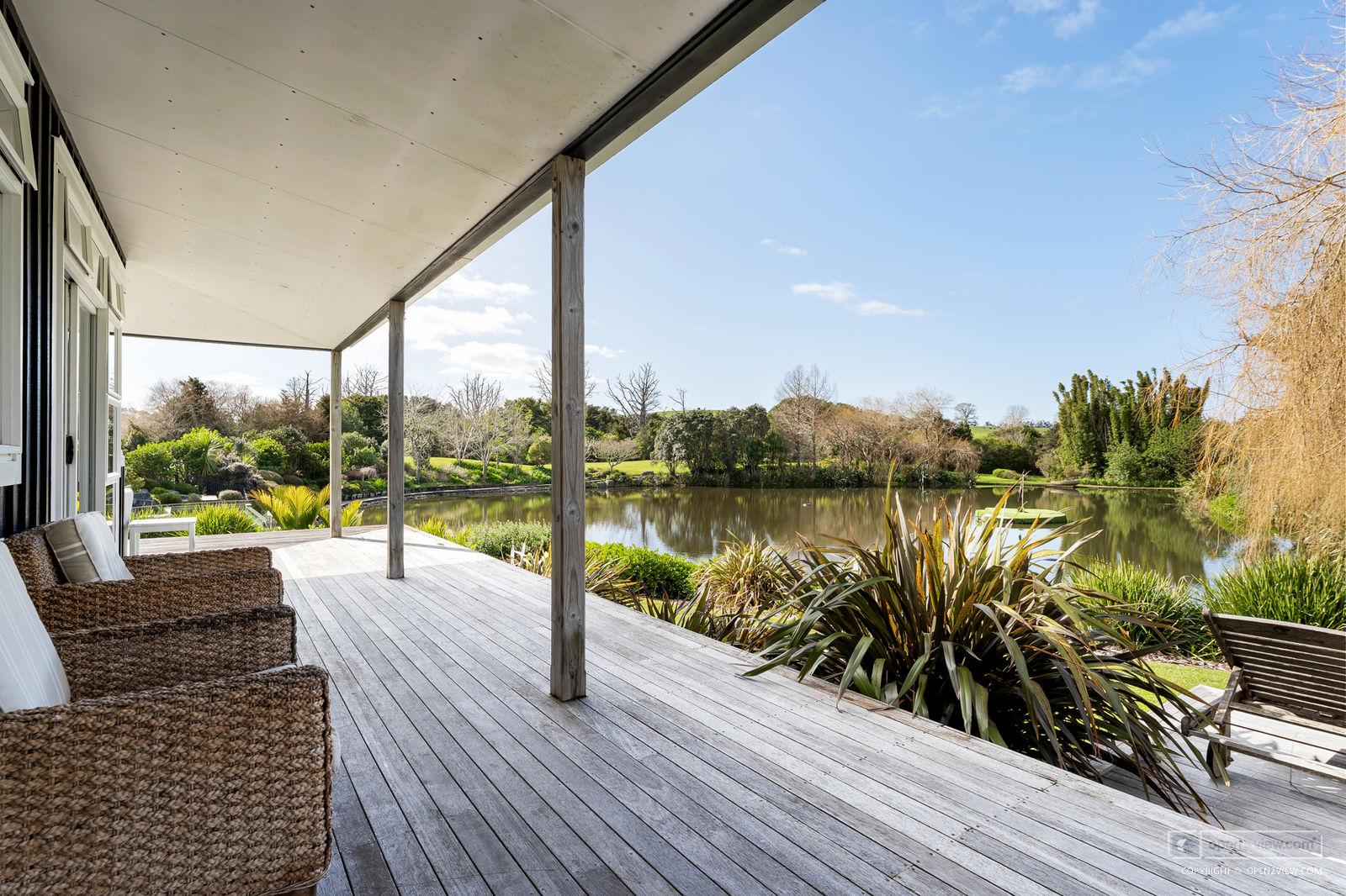 Slider image of 66  Oak River Drive, Auckland