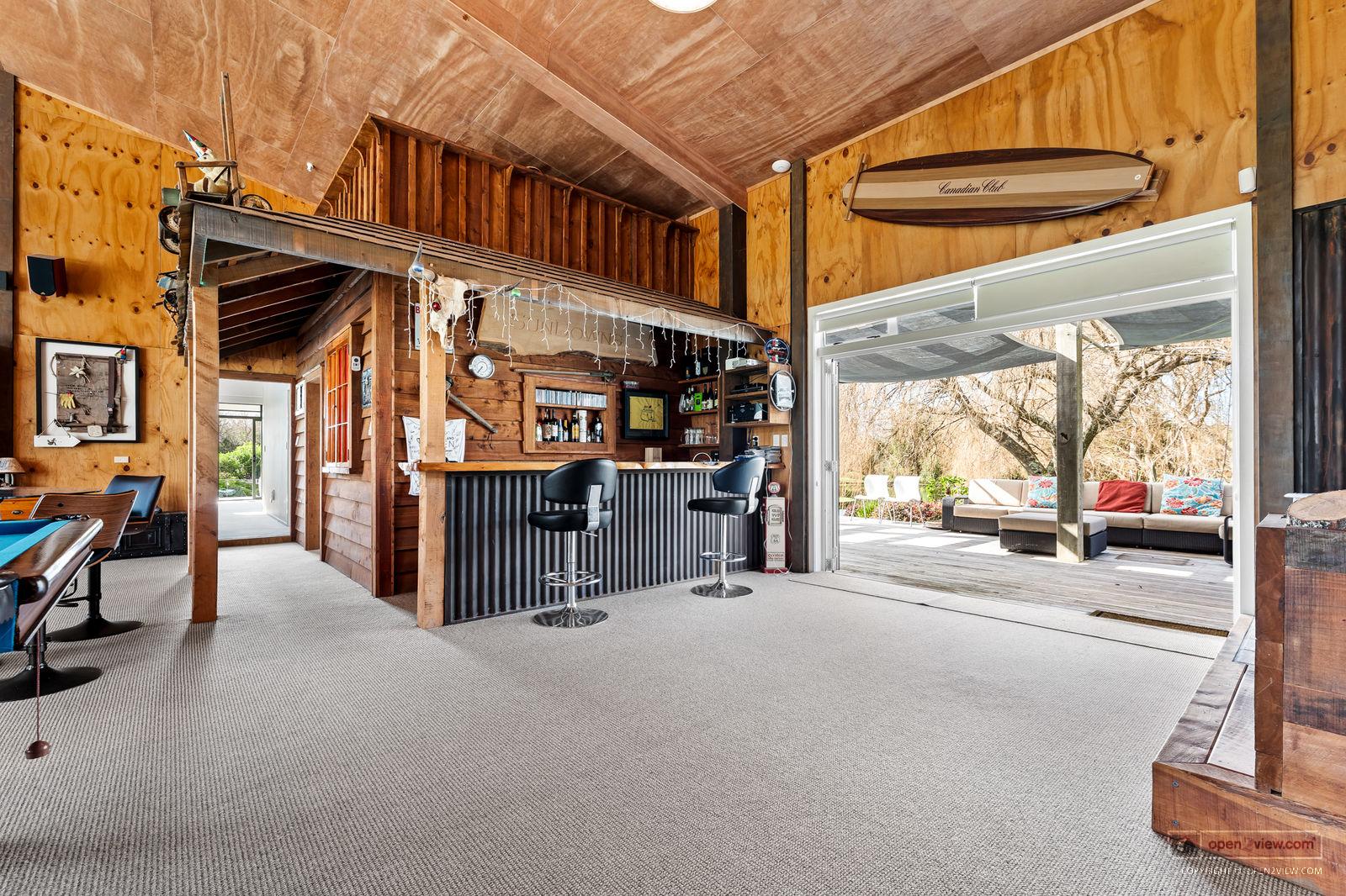 Slider image of 66  Oak River Drive, Auckland