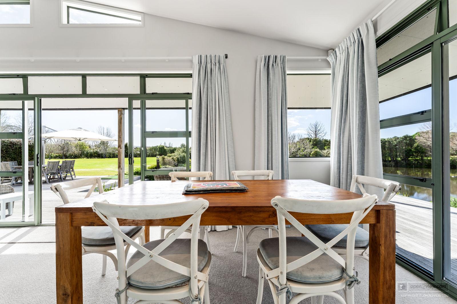 Slider image of 66  Oak River Drive, Auckland
