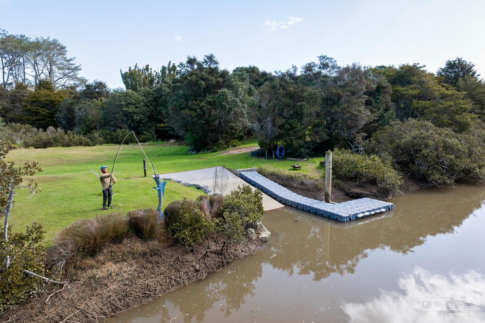 Slider image of 66  Oak River Drive, Auckland