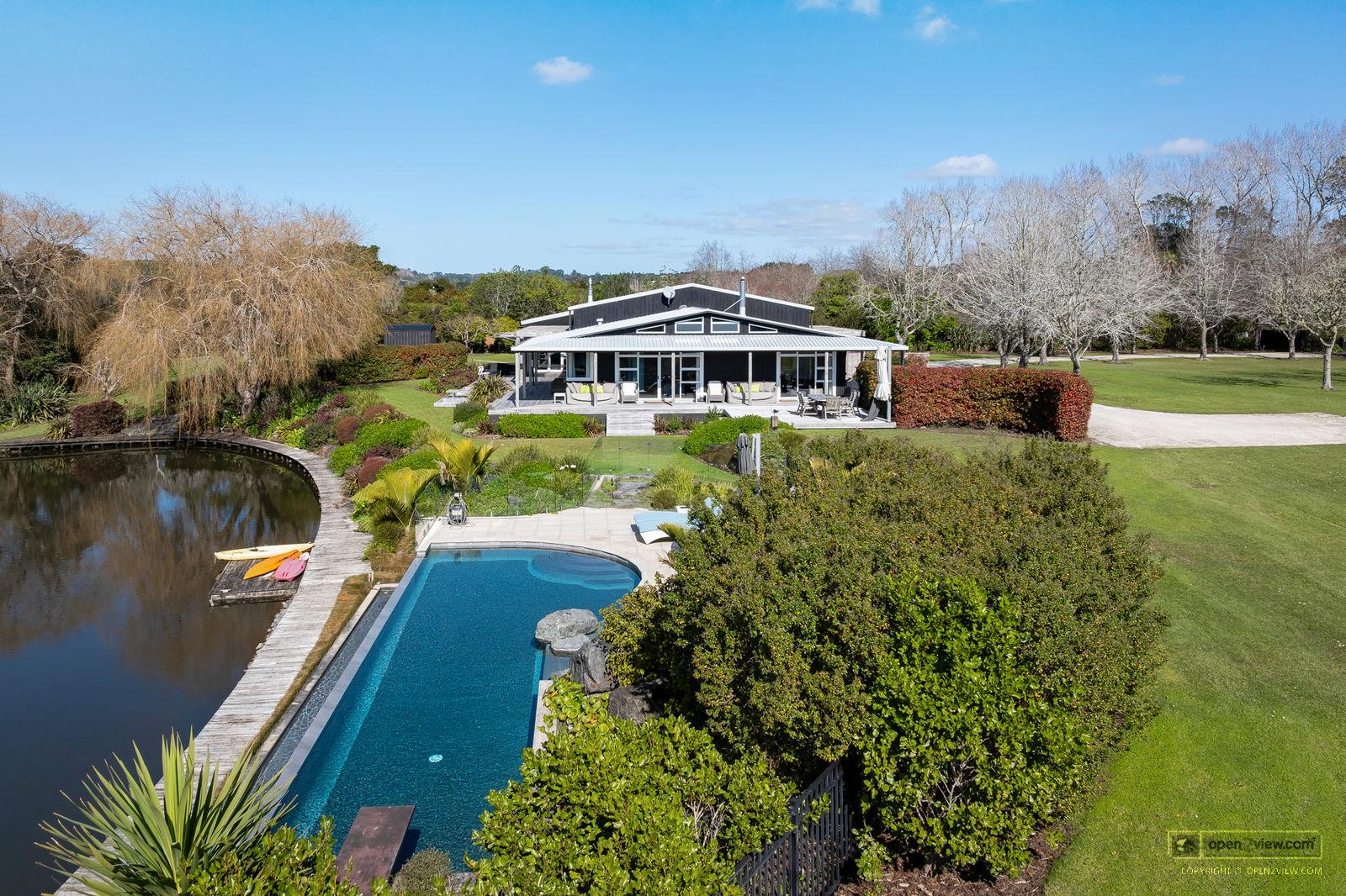Slider image of 66  Oak River Drive, Auckland