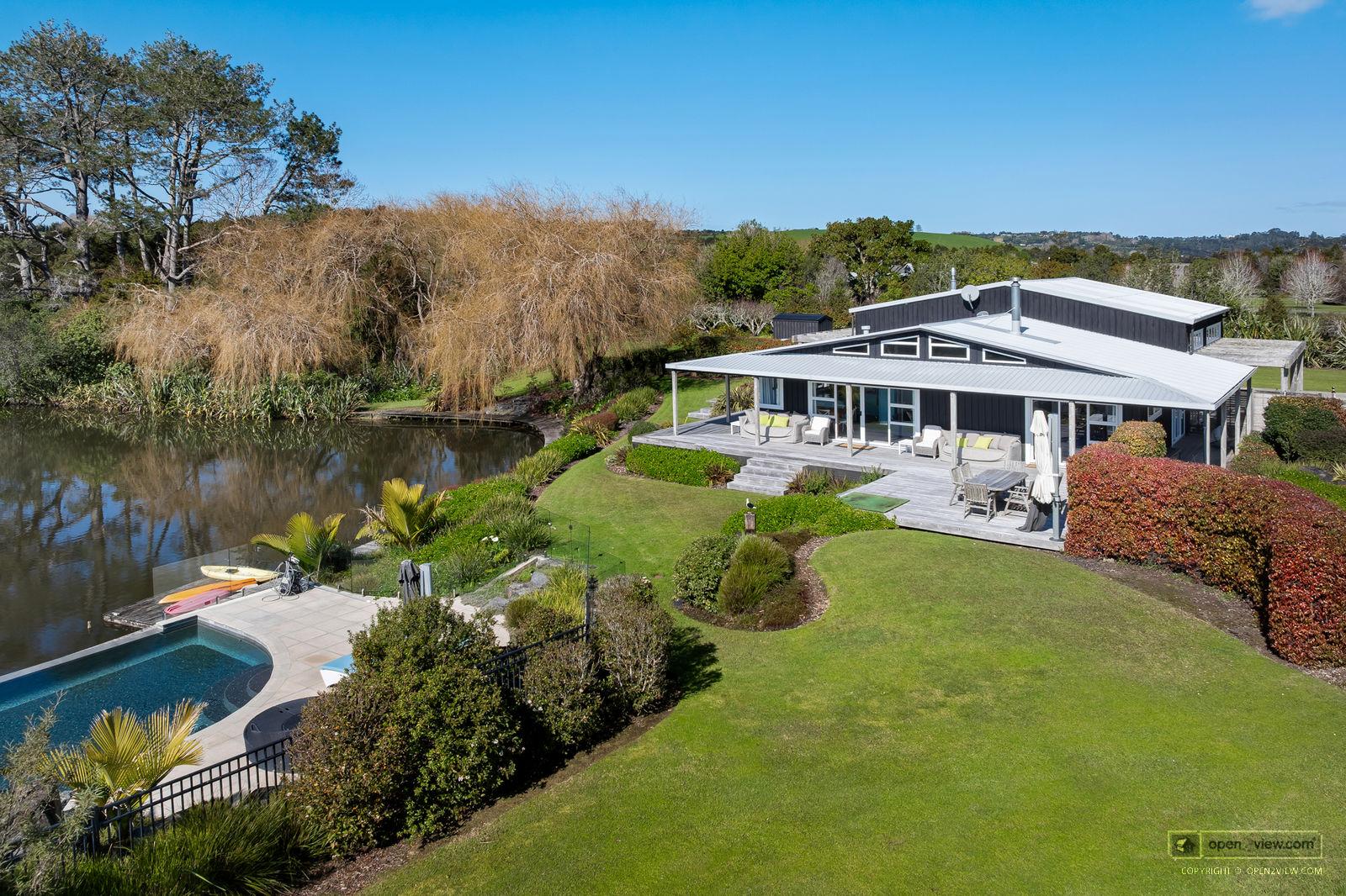 Slider image of 66  Oak River Drive, Auckland