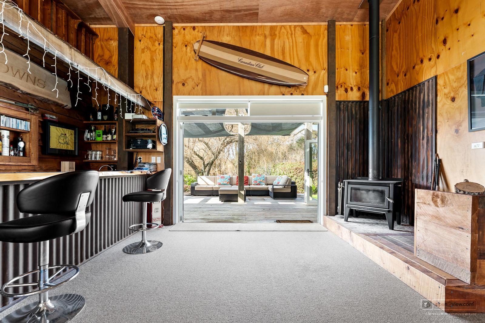 Slider image of 66  Oak River Drive, Auckland