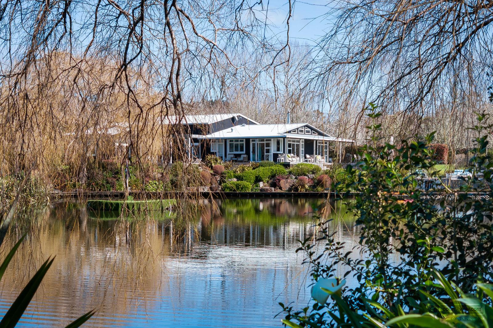 Slider image of 66  Oak River Drive, Auckland
