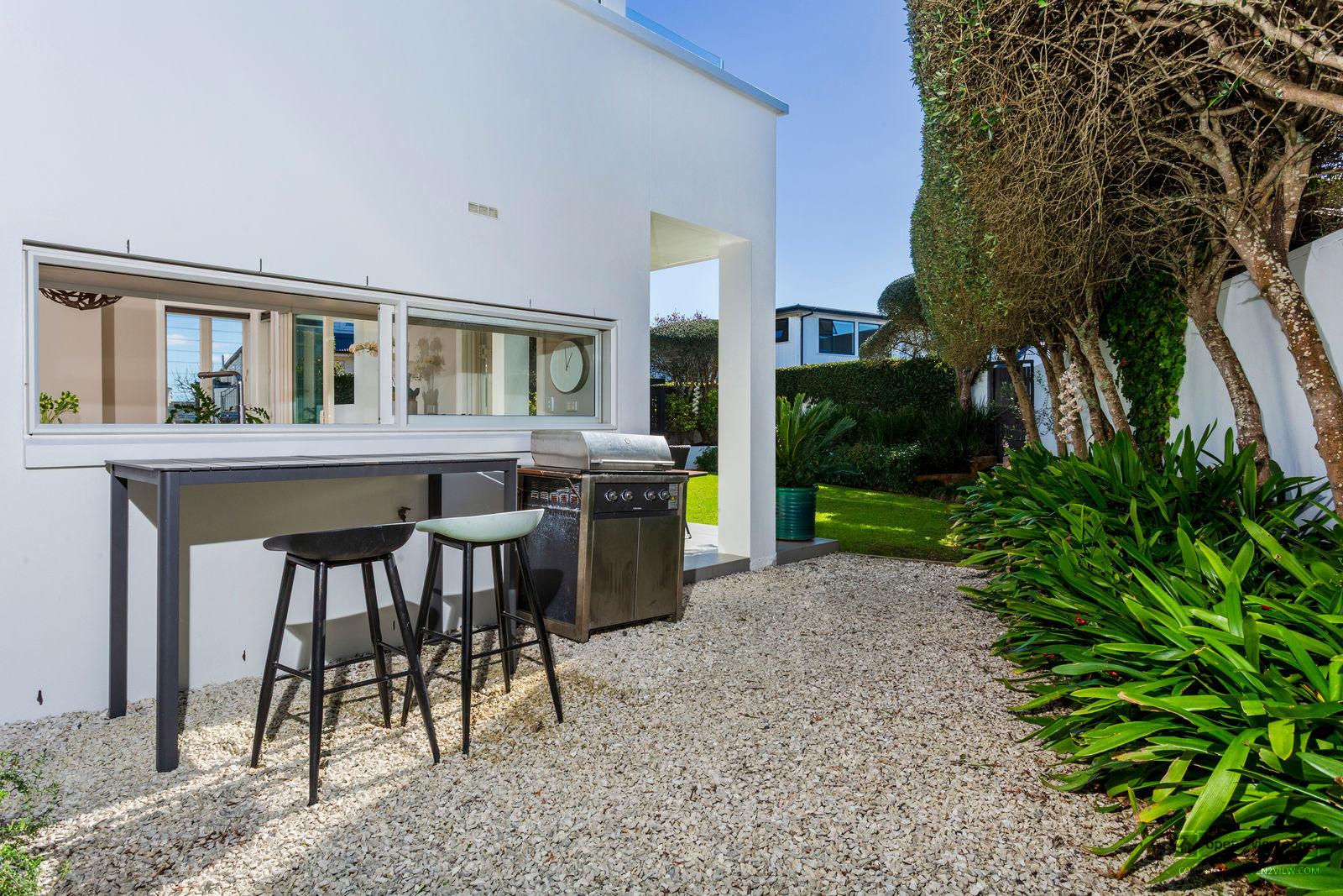 Slider image of 223B Hurstmere Road, Auckland