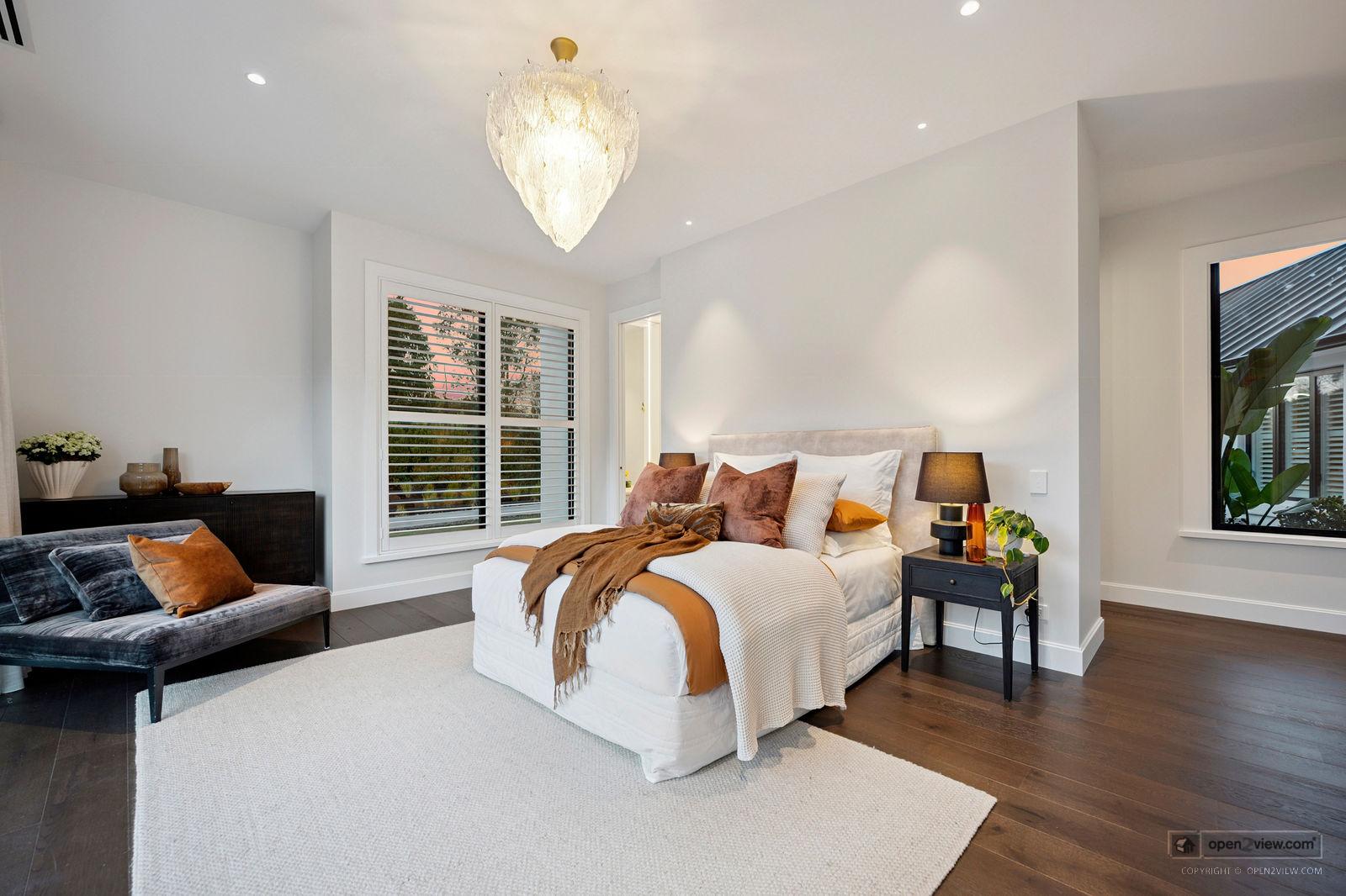 Slider image of 31 Robinson Road, Auckland