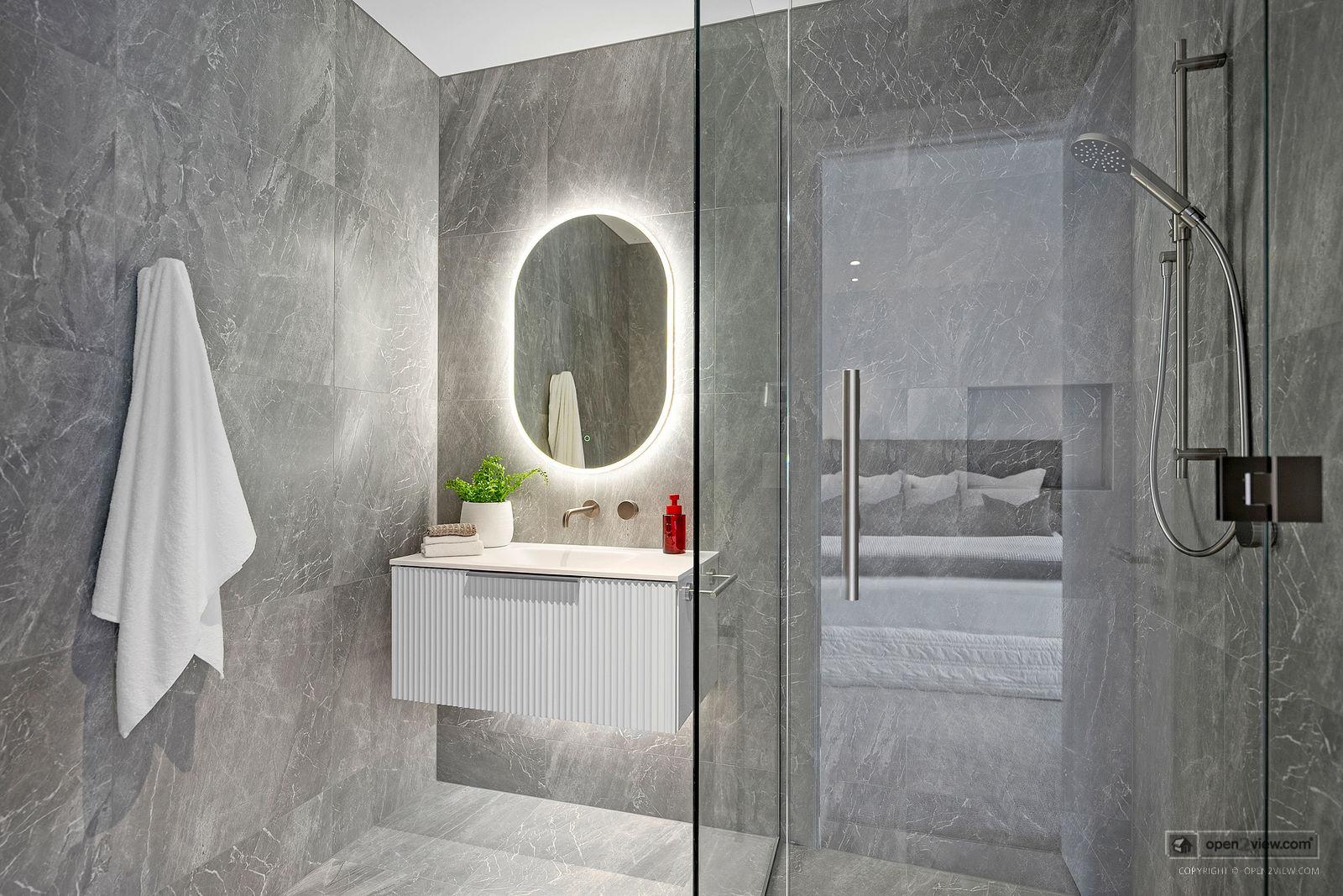 Slider image of 31 Robinson Road, Auckland