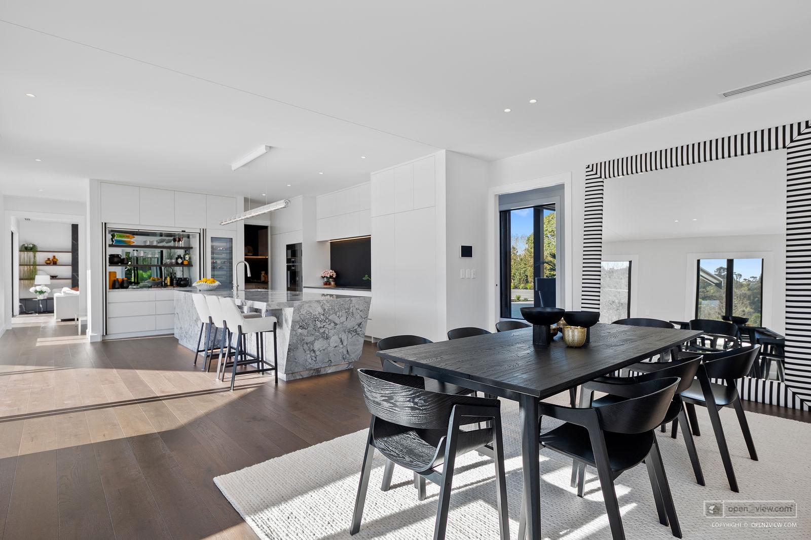Slider image of 31 Robinson Road, Auckland