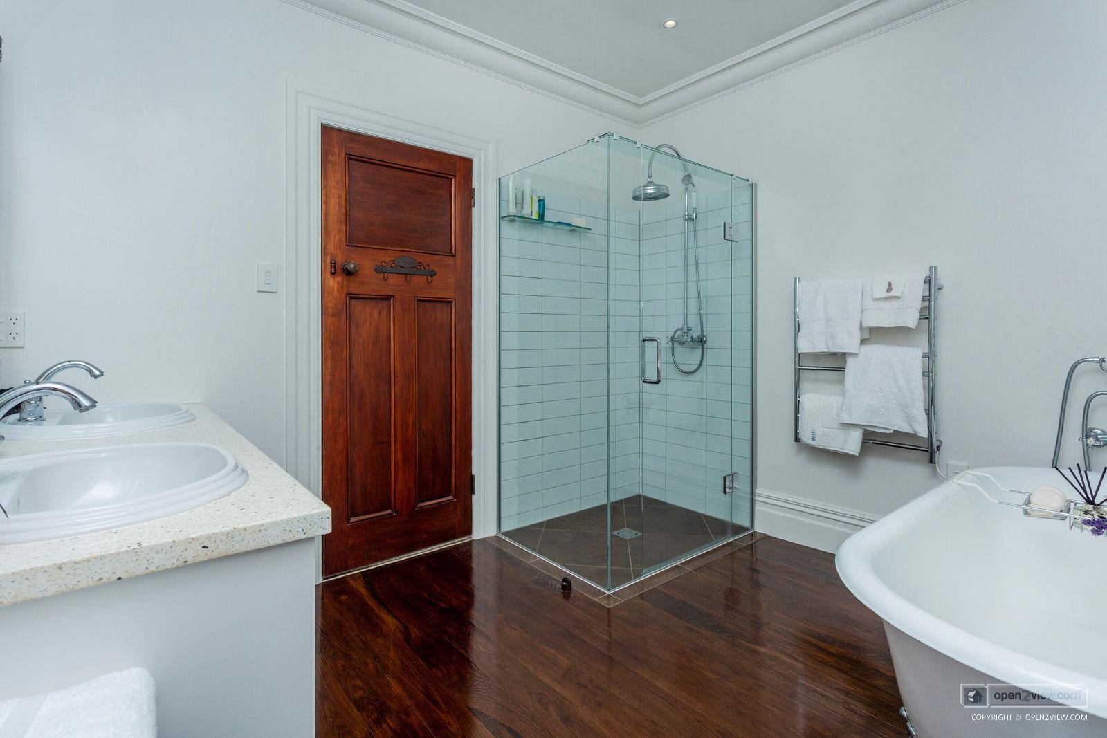 Slider image of 4 Brown Street, Auckland