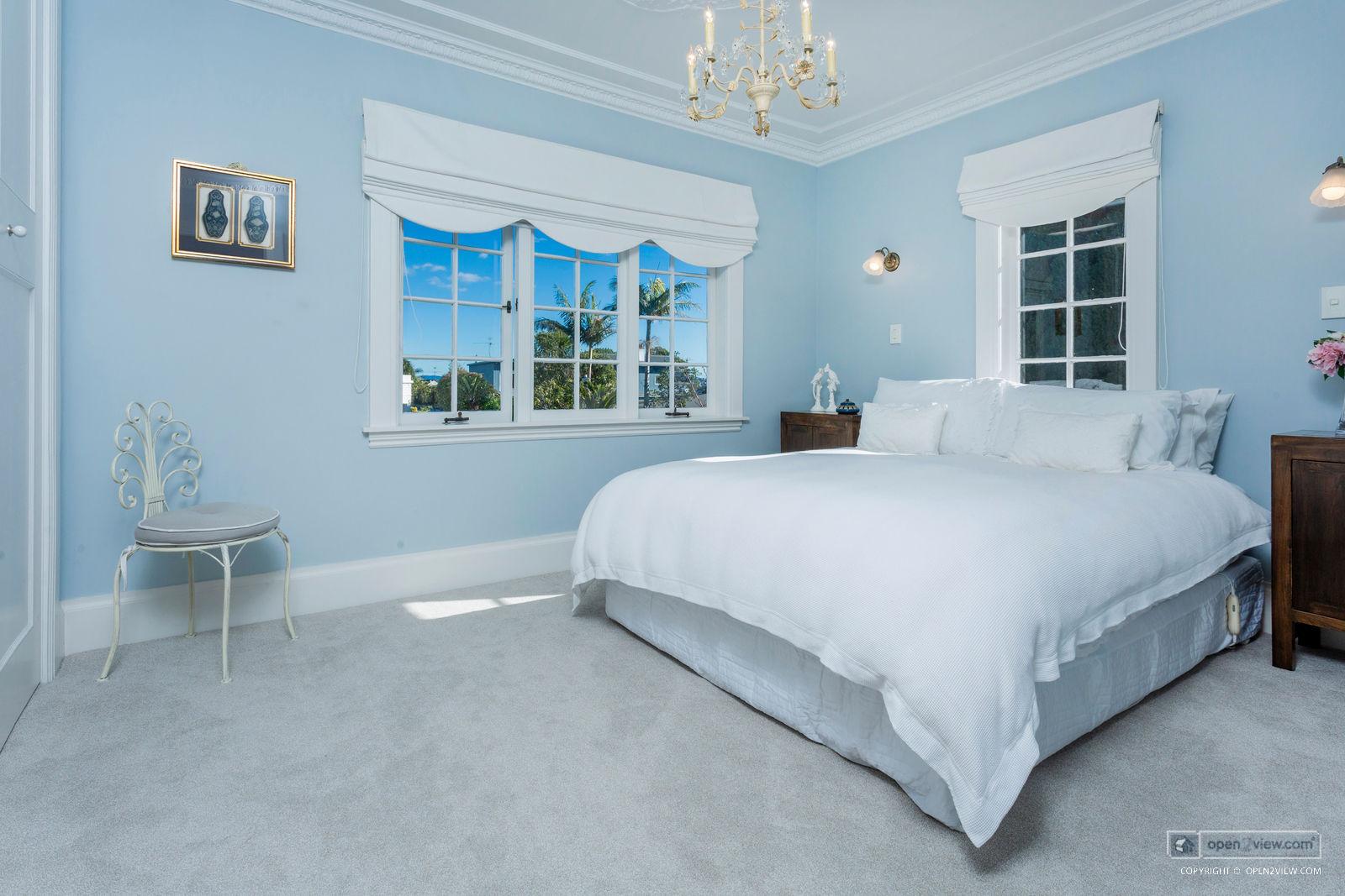Slider image of 4 Brown Street, Auckland