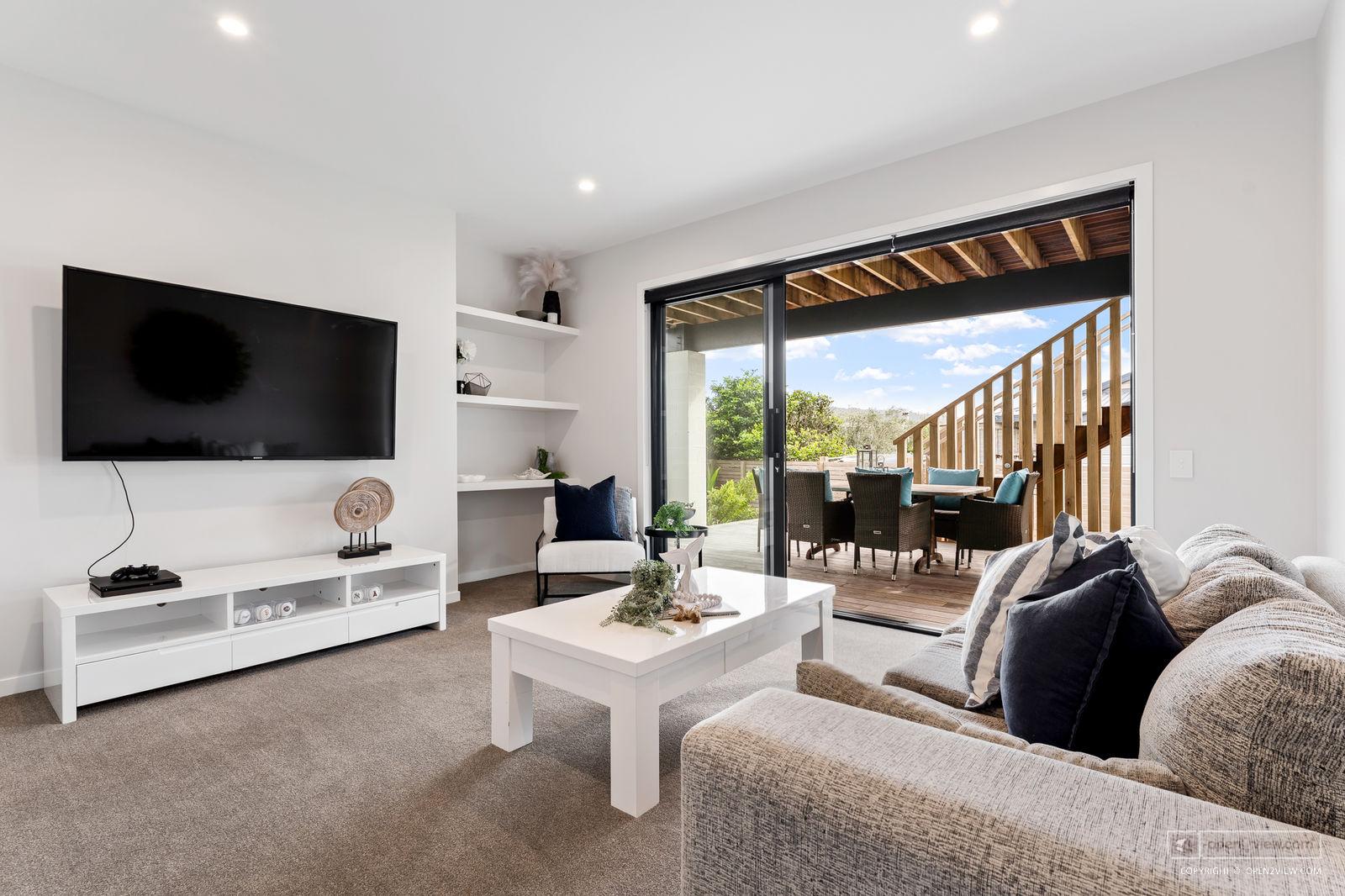 Slider image of 10 May Way, Auckland