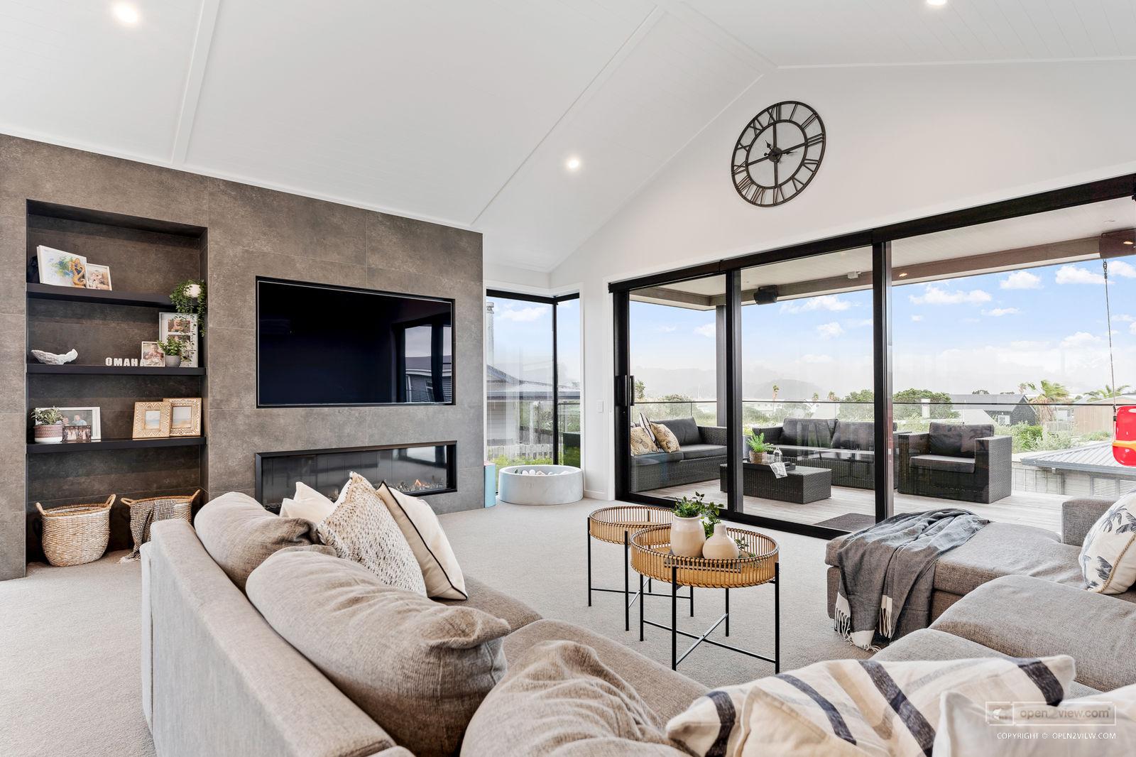 Slider image of 10 May Way, Auckland