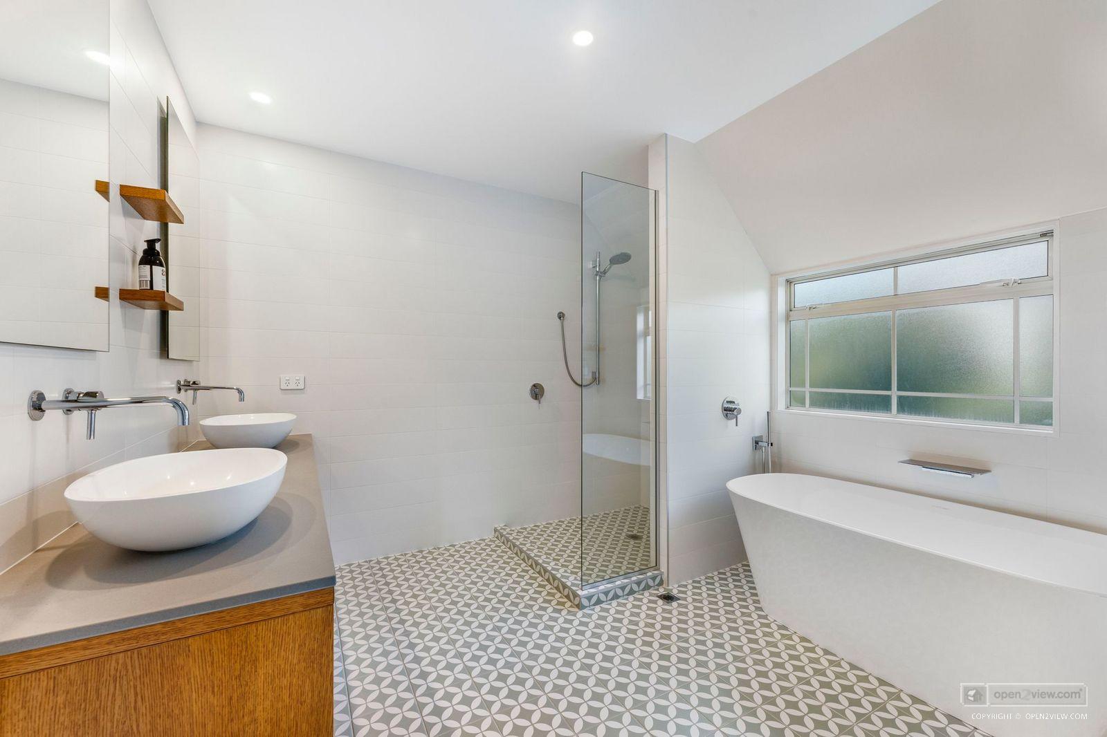 Slider image of 1/6 Campbell Road, Auckland