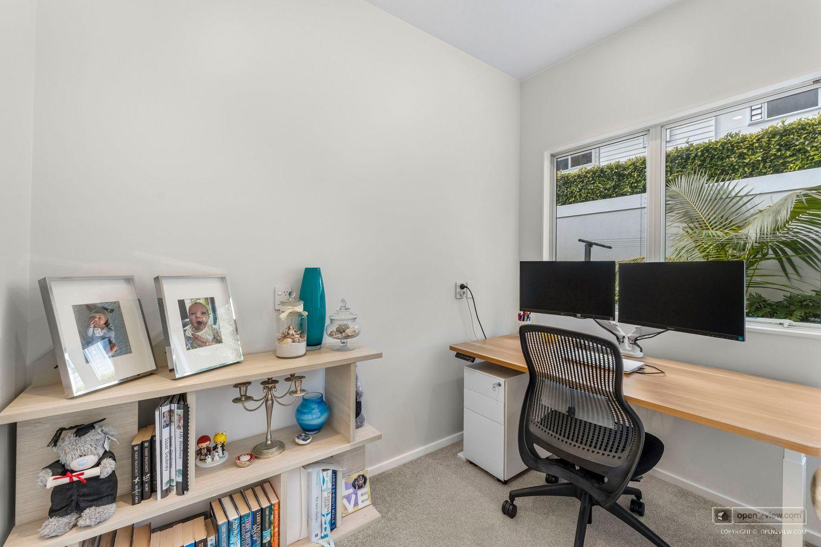 Slider image of 1/6 Campbell Road, Auckland
