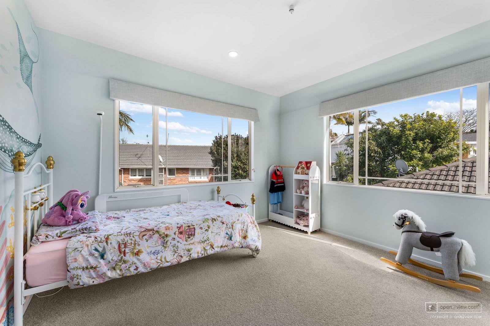 Slider image of 1/6 Campbell Road, Auckland