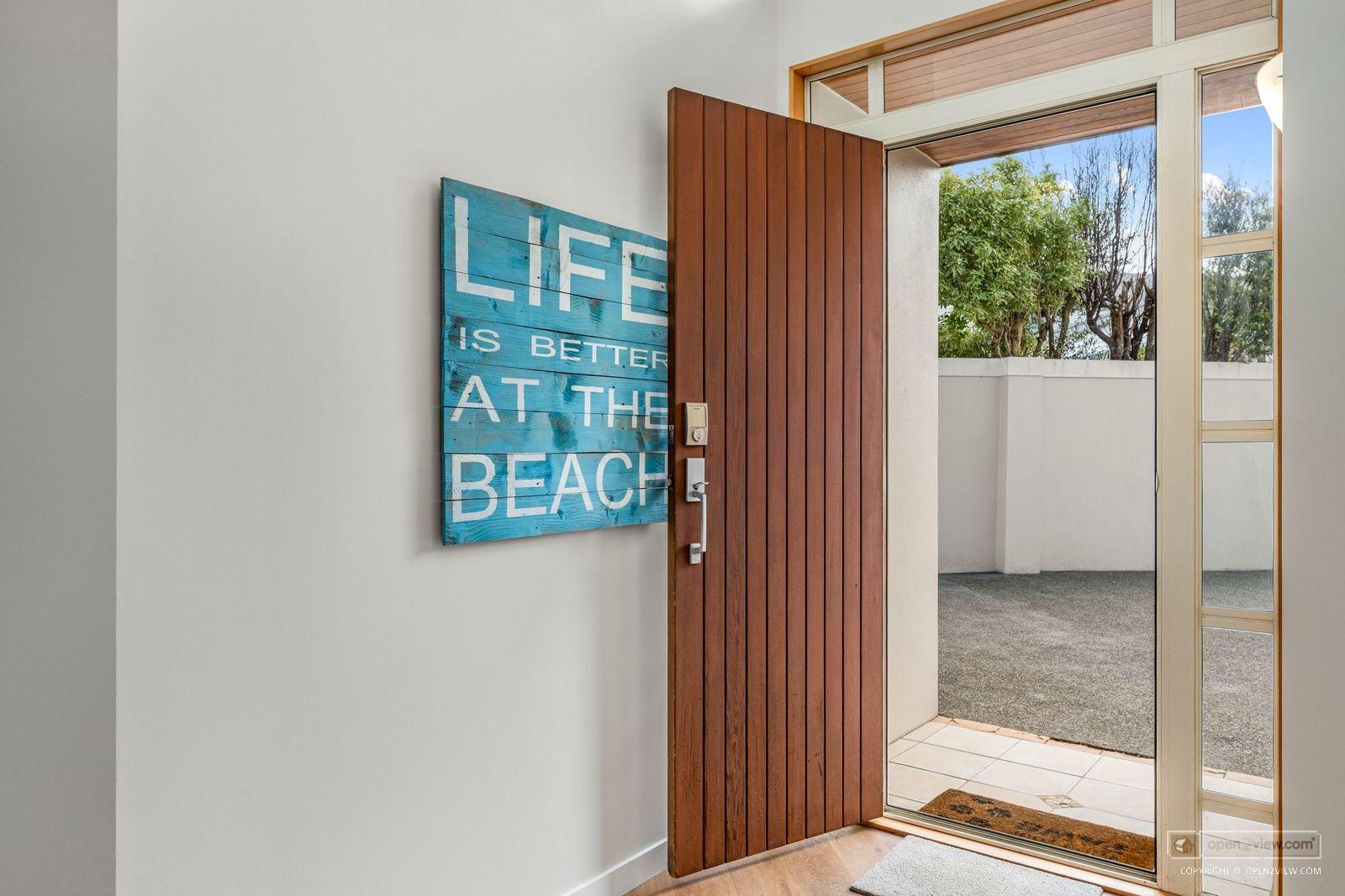 Slider image of 1/6 Campbell Road, Auckland
