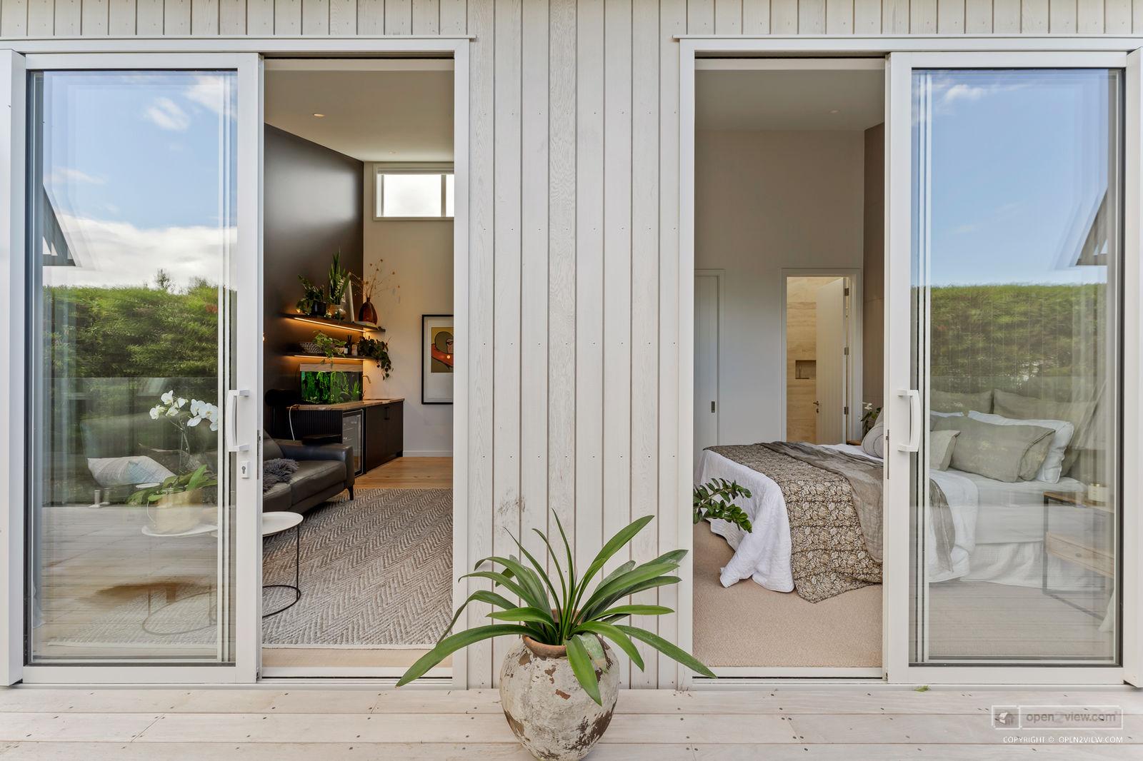 Slider image of 34 Torea Road, Auckland