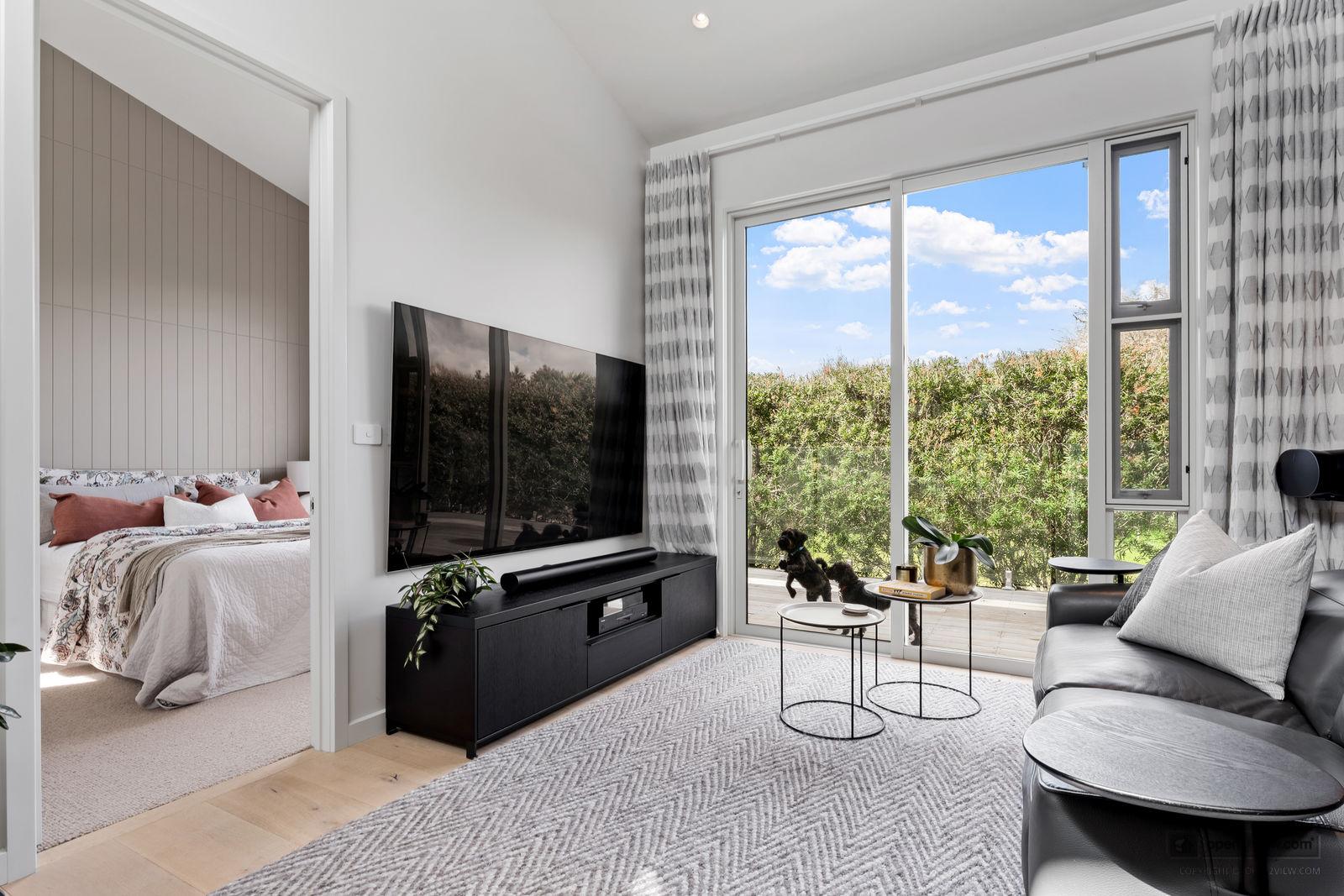 Slider image of 34 Torea Road, Auckland