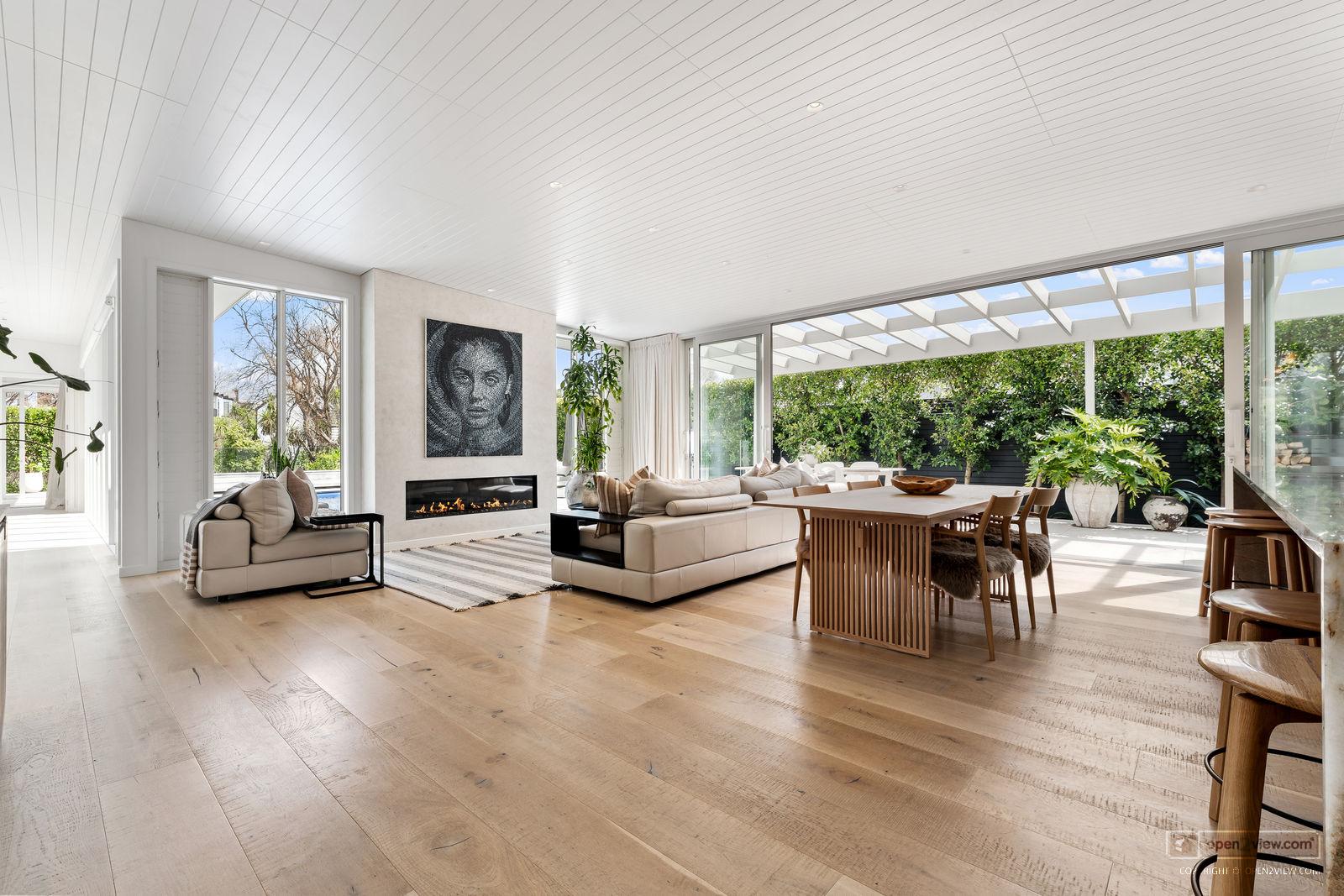 Slider image of 34 Torea Road, Auckland