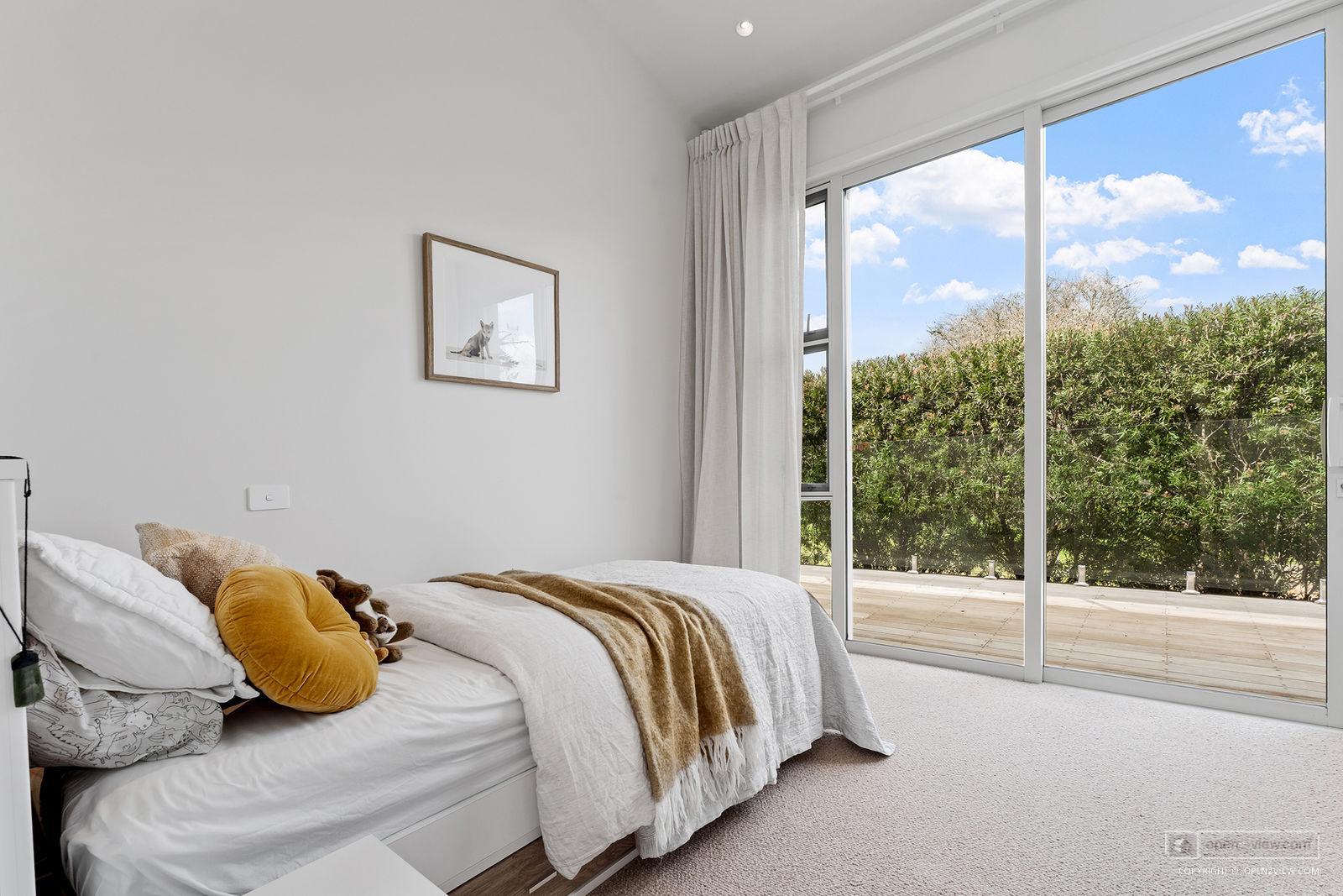 Slider image of 34 Torea Road, Auckland