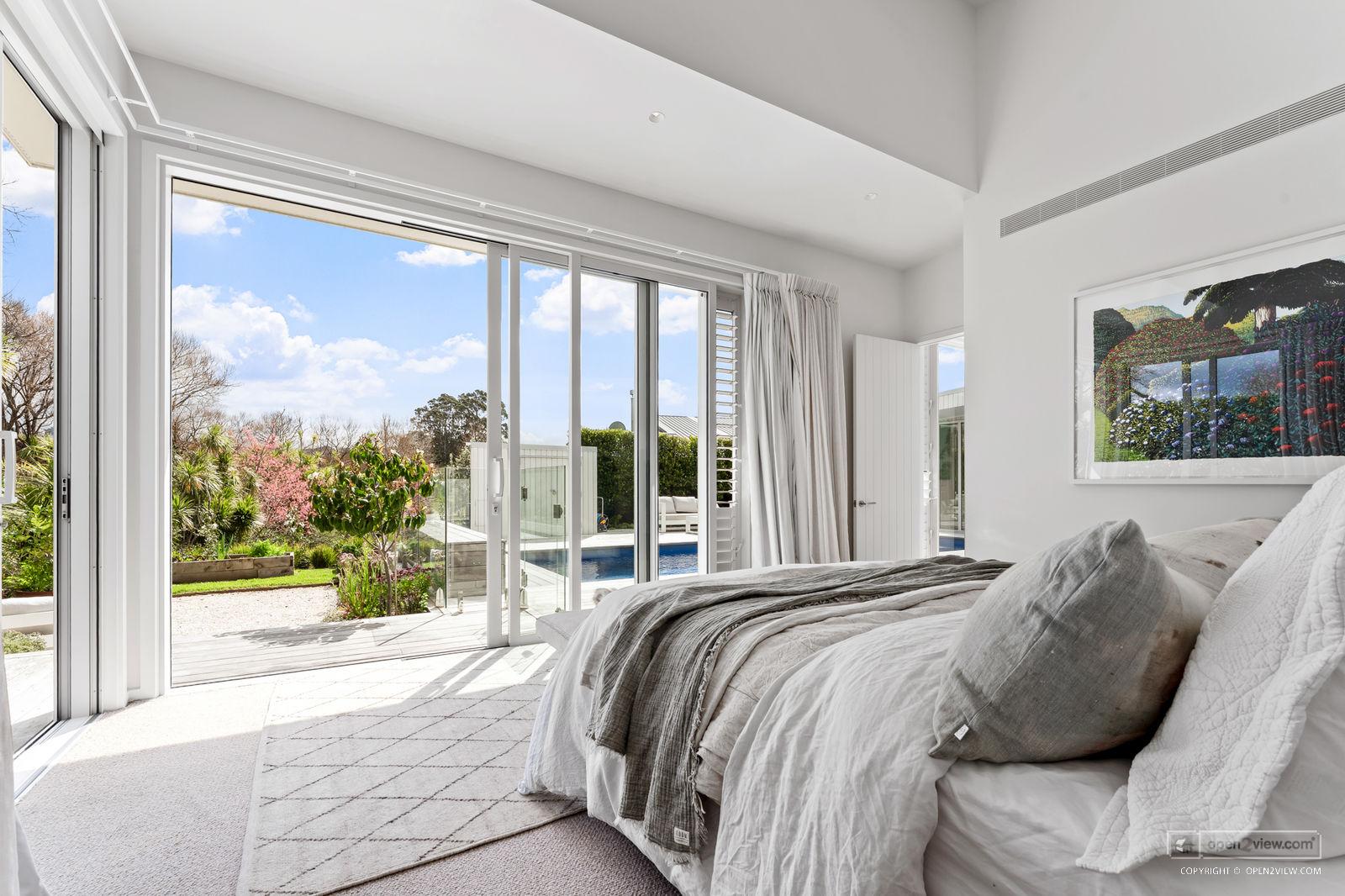 Slider image of 34 Torea Road, Auckland