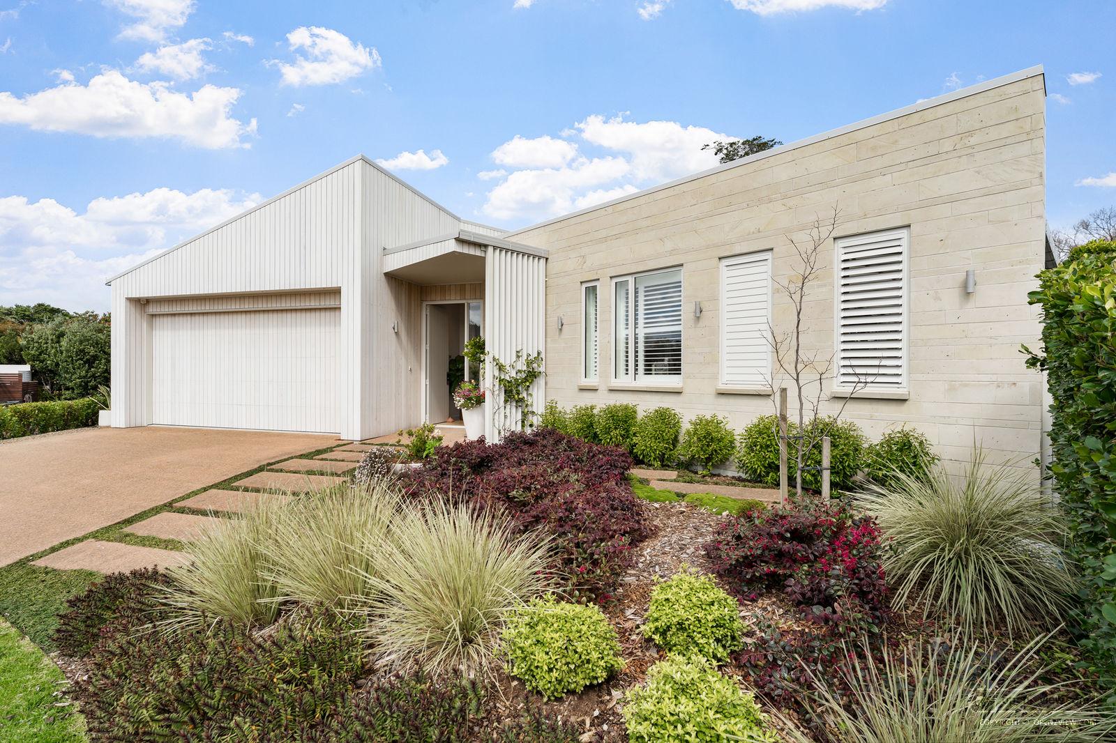 Slider image of 34 Torea Road, Auckland