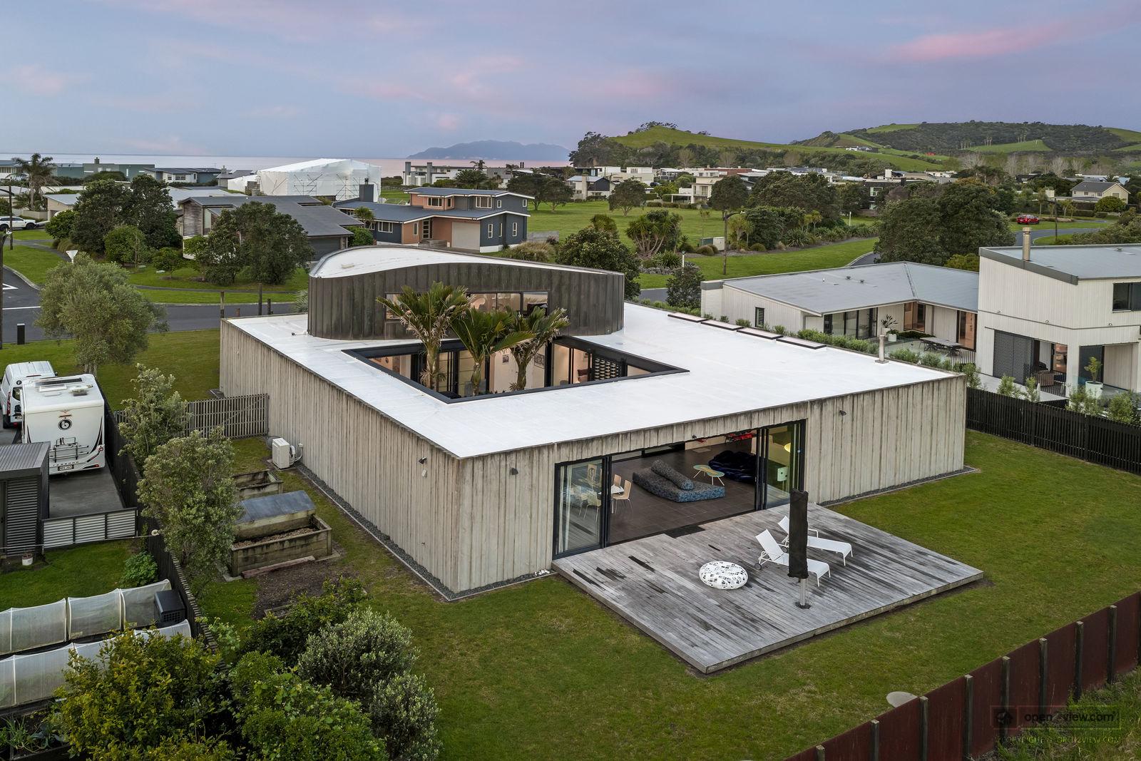 Slider image of 184 Mangatawhiri Road, Auckland