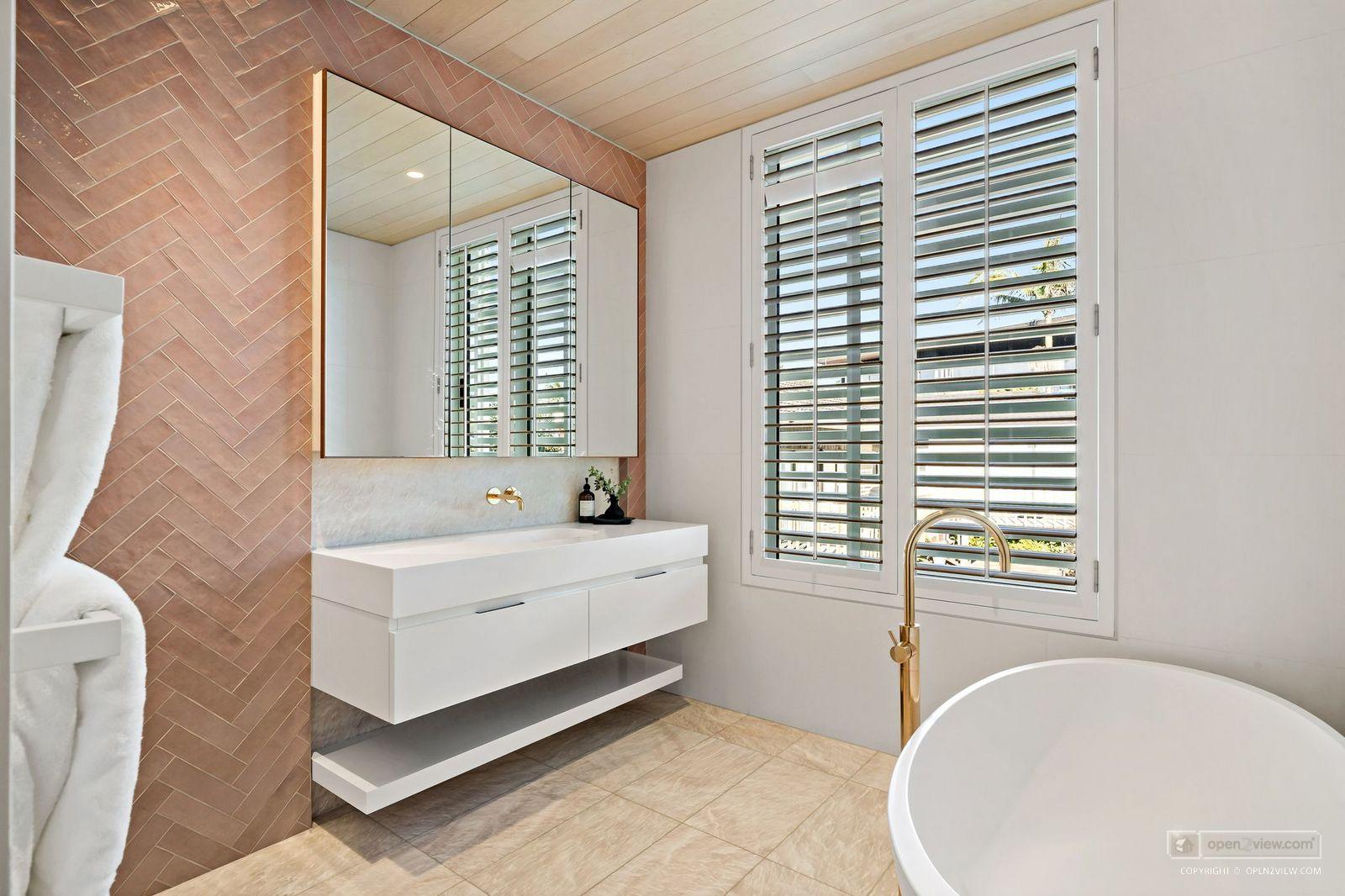 Slider image of 26 Blomfield Spa, Auckland