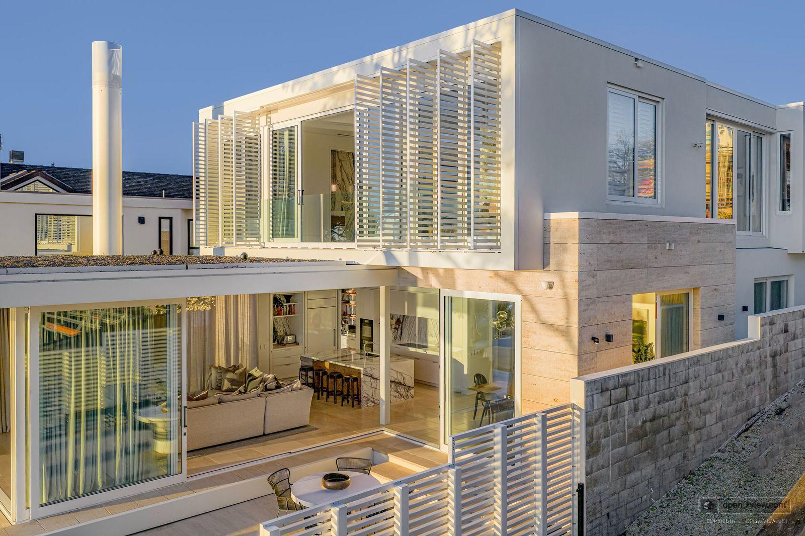 Slider image of 26 Blomfield Spa, Auckland