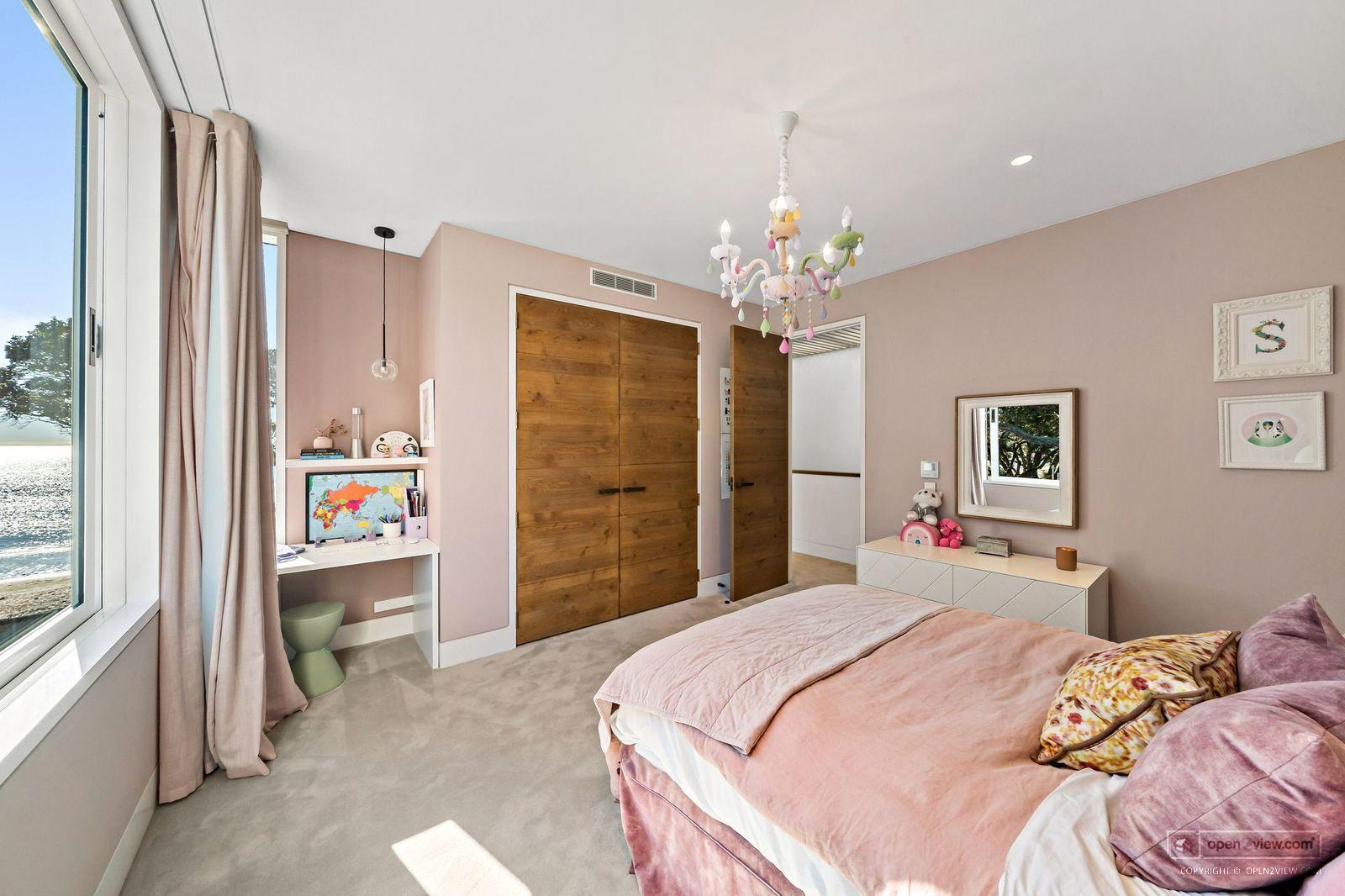 Slider image of 26 Blomfield Spa, Auckland