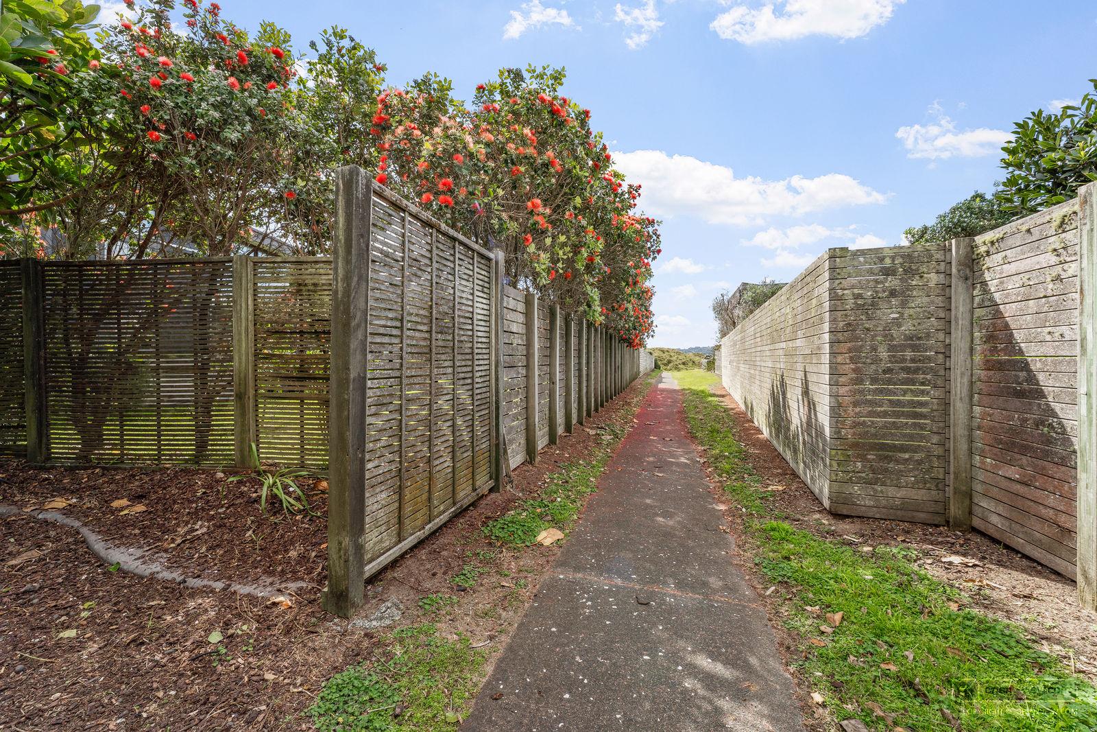 Slider image of 4 Tio Lane, Auckland