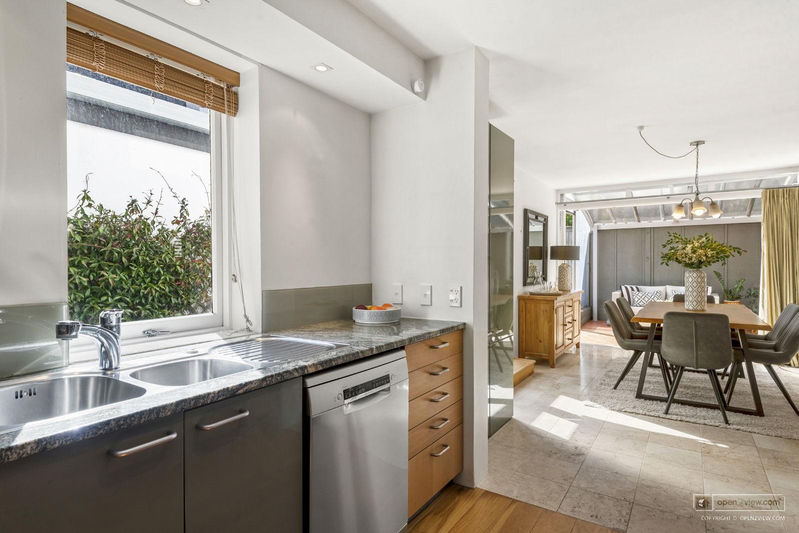Slider image of 13/212 Hurstmere Road, Auckland