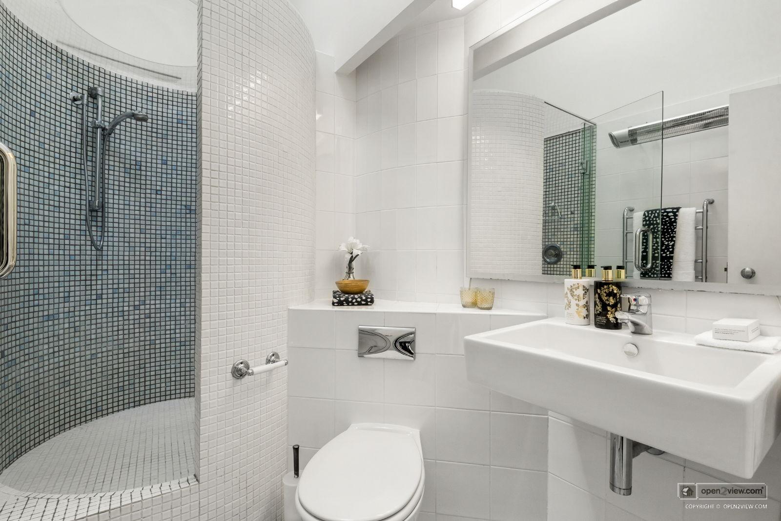 Slider image of 13/212 Hurstmere Road, Auckland