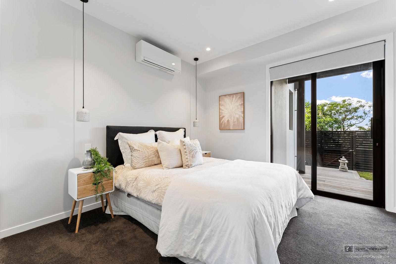 Slider image of 30 Caroline Heights, Auckland