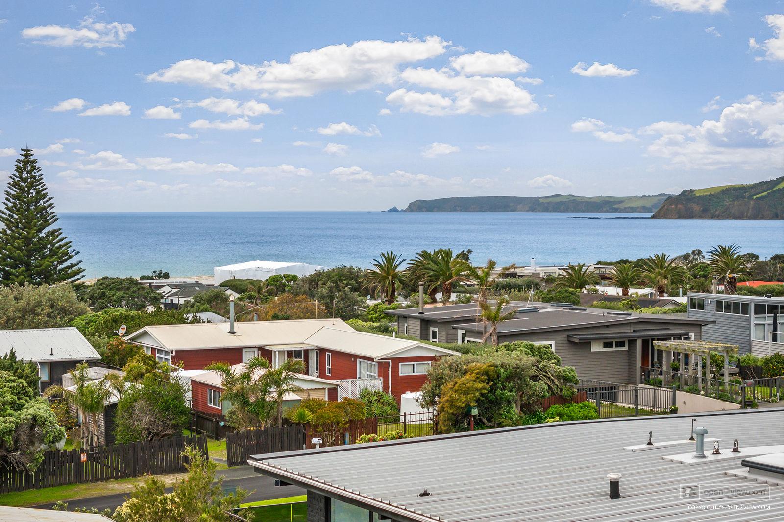 Slider image of 30 Caroline Heights, Auckland
