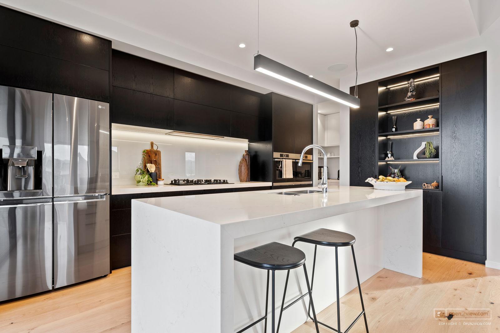 Slider image of 30 Caroline Heights, Auckland