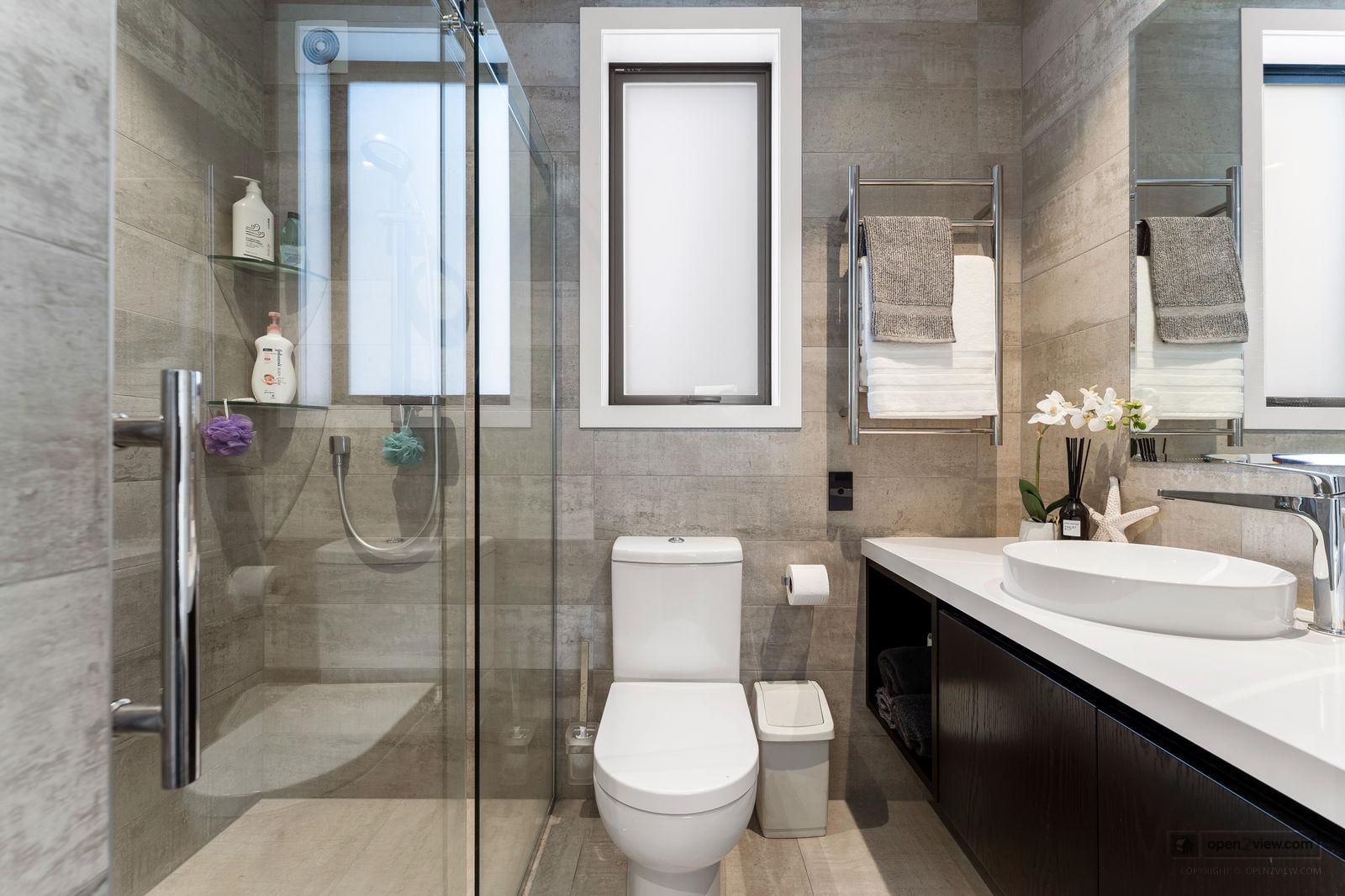 Slider image of 30 Caroline Heights, Auckland
